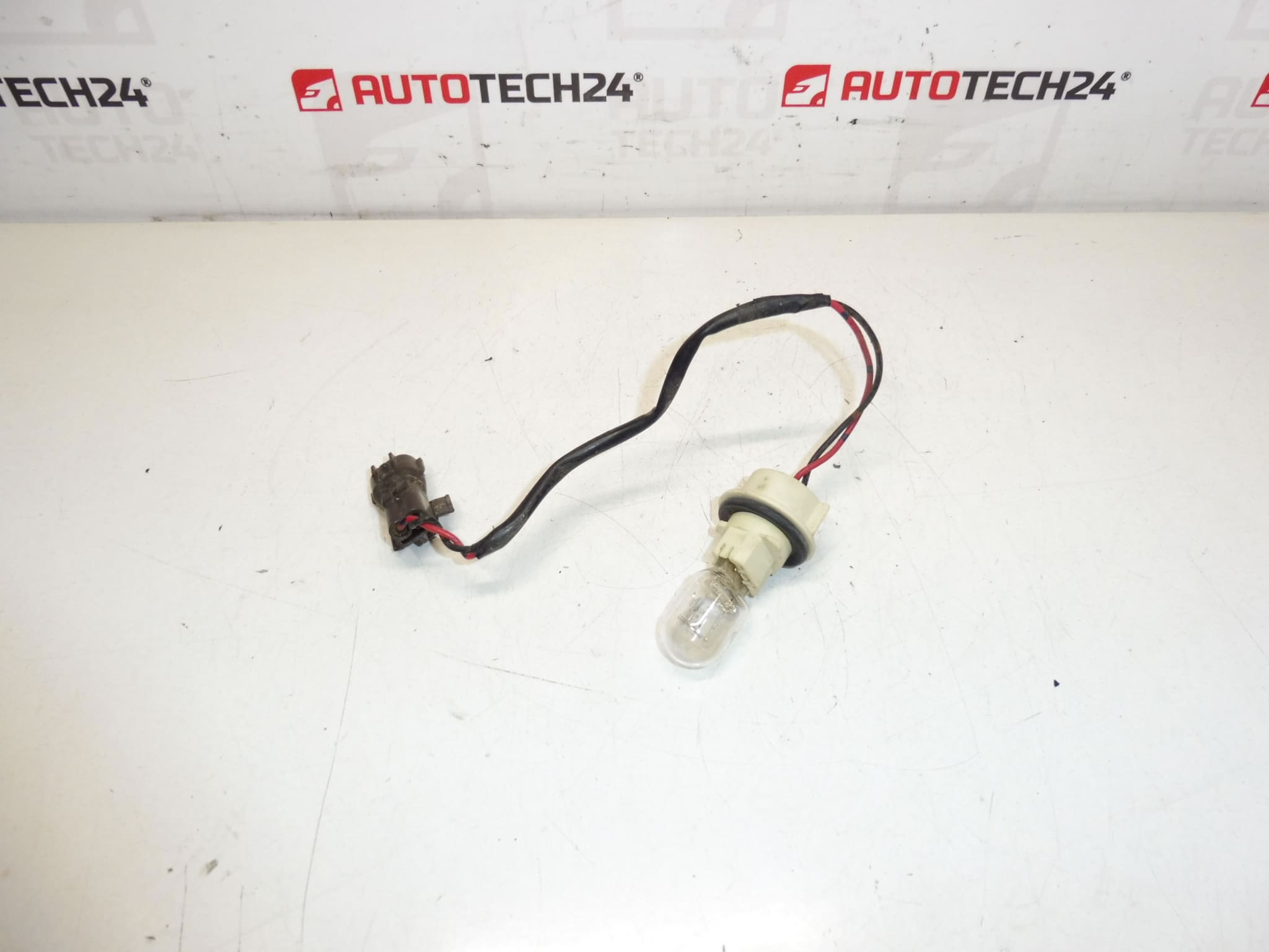 Kabeláž žárovek zadní mlhovky Citroën C-Crosser 621563