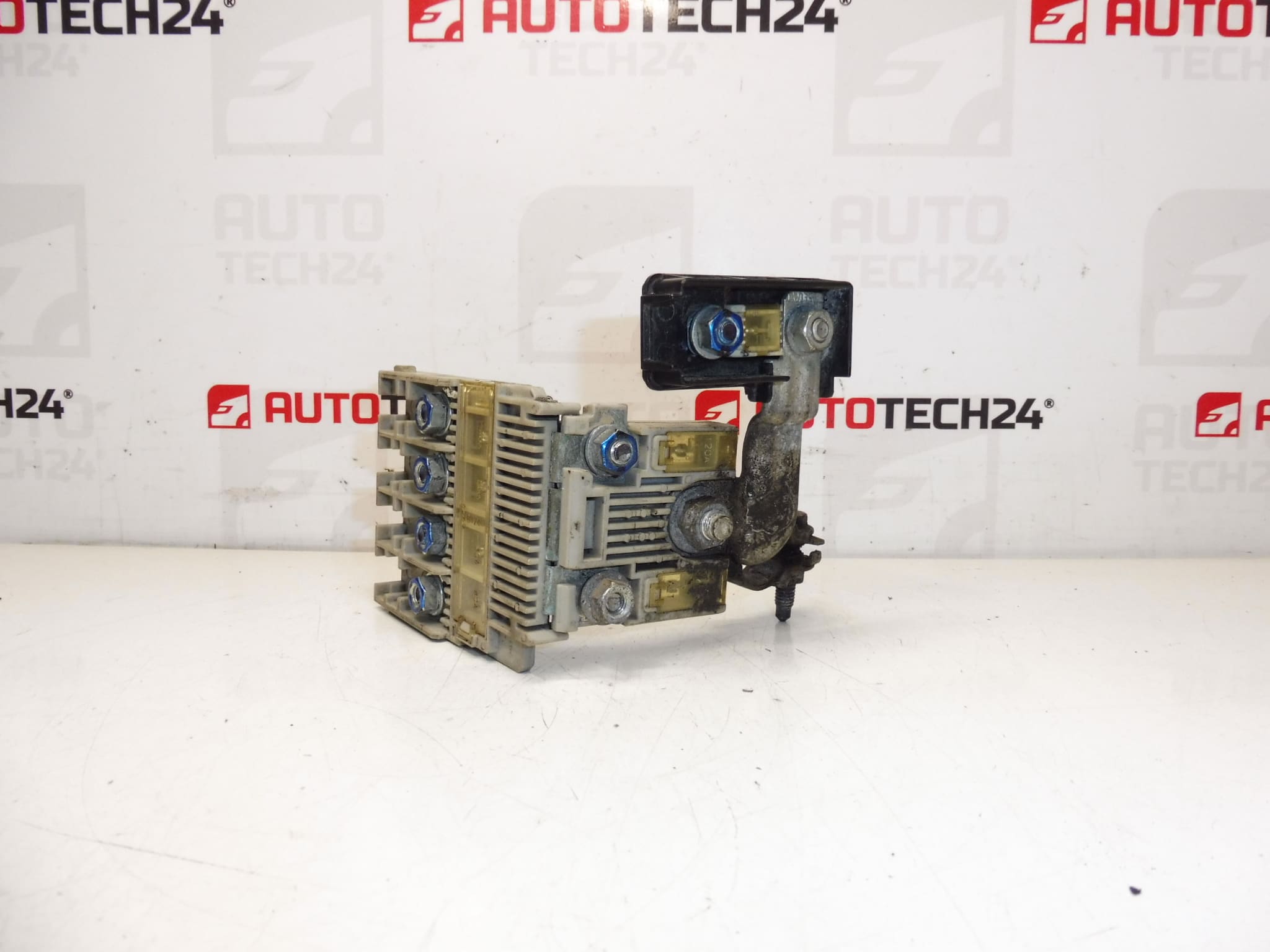 Pojistkový modul k autobaterii C-Crosser Peugoet 4007 6500FC