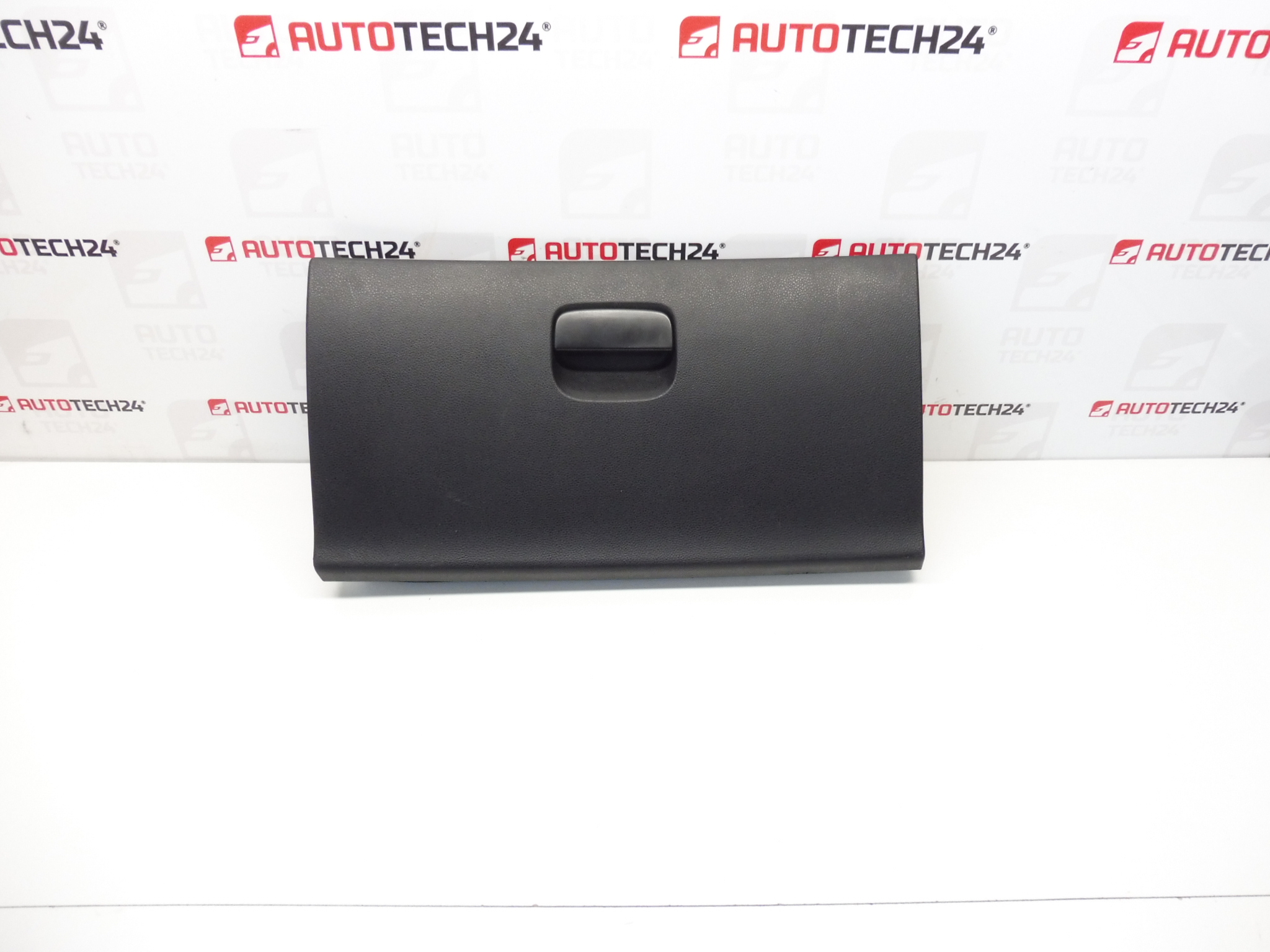 Víko odkládací stránky Peugeot 308 8226LE