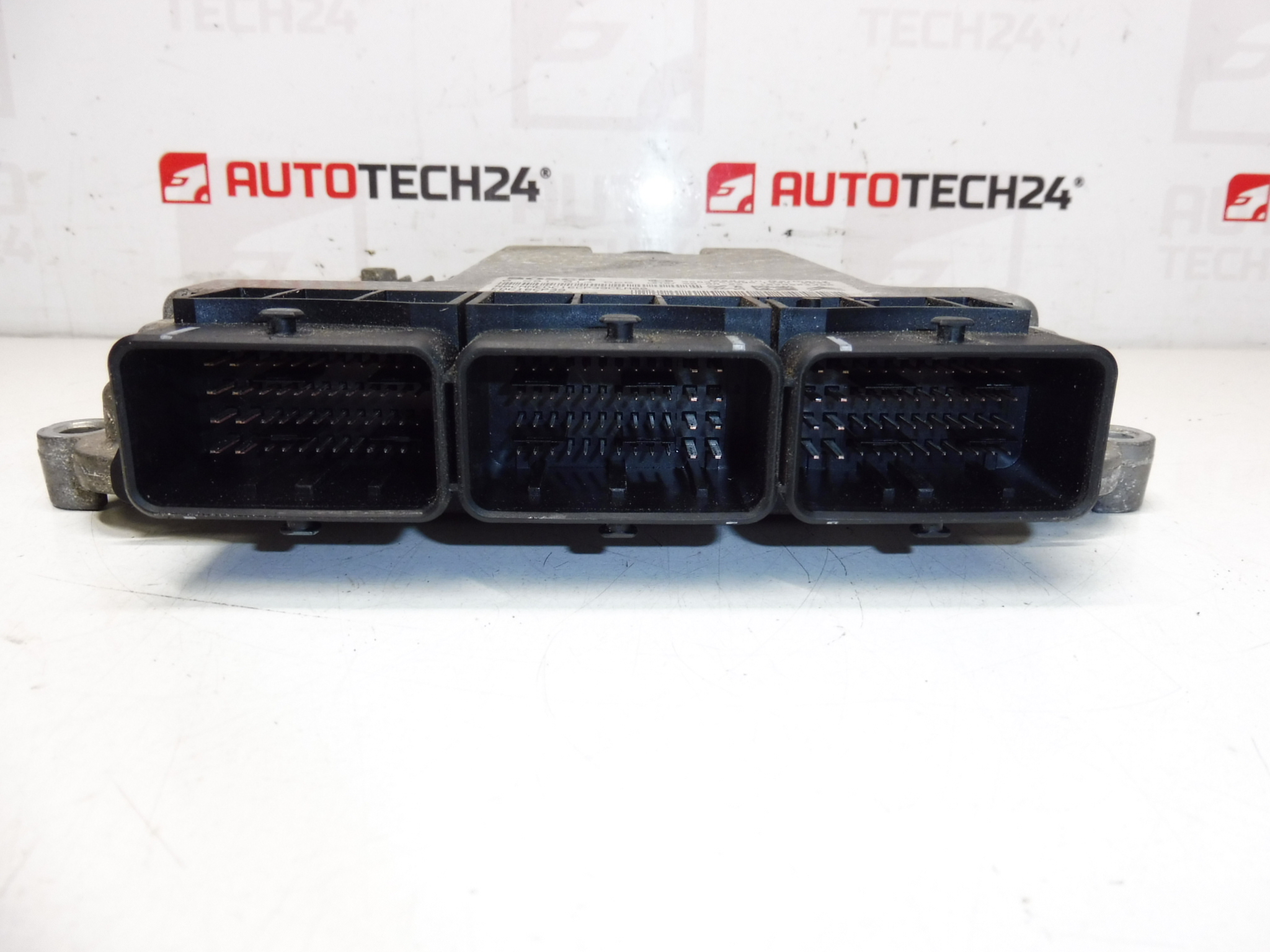 Řídící jednotka Bosch EDC16CP39 9665465280 0281013666 1943F2