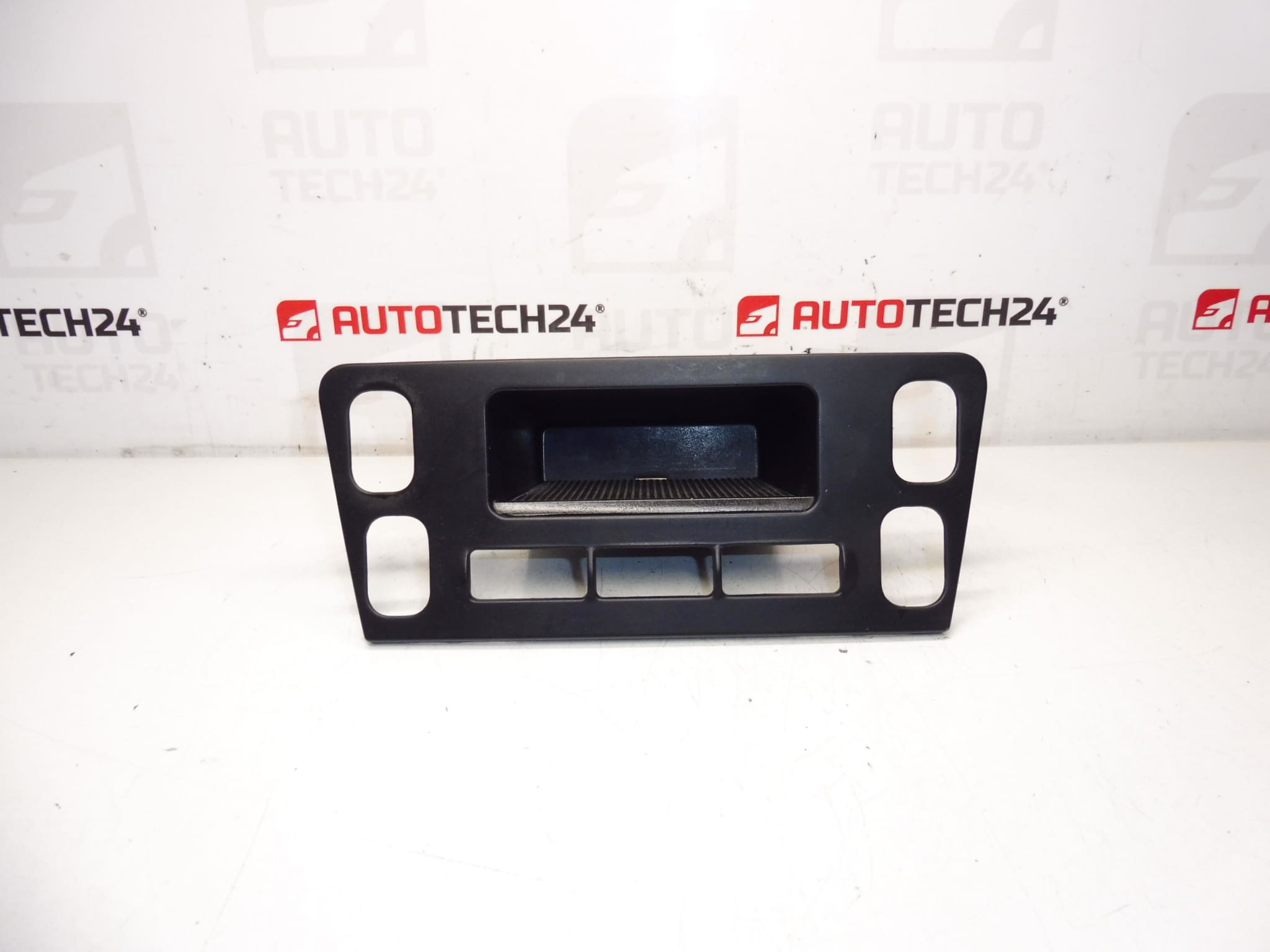 Panel palubní desky Citroën Xsara 9642155577 821152