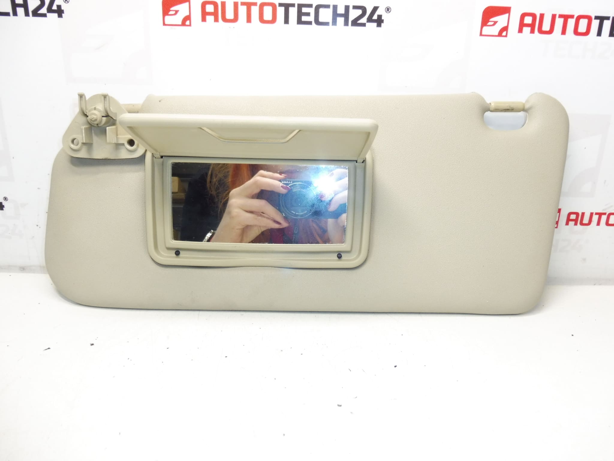 Sluneční clona řidiče Citroën C-Crosser Peugeot 4007 8143TW - Obrázek 2