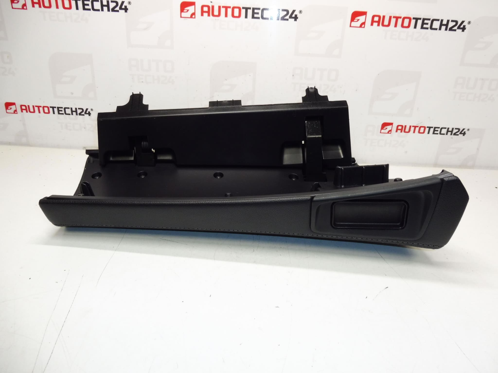 Odkládací schránka kůže Citroën C-Crosser Pugeot 4007 8042A061 825231 - Obrázek 2