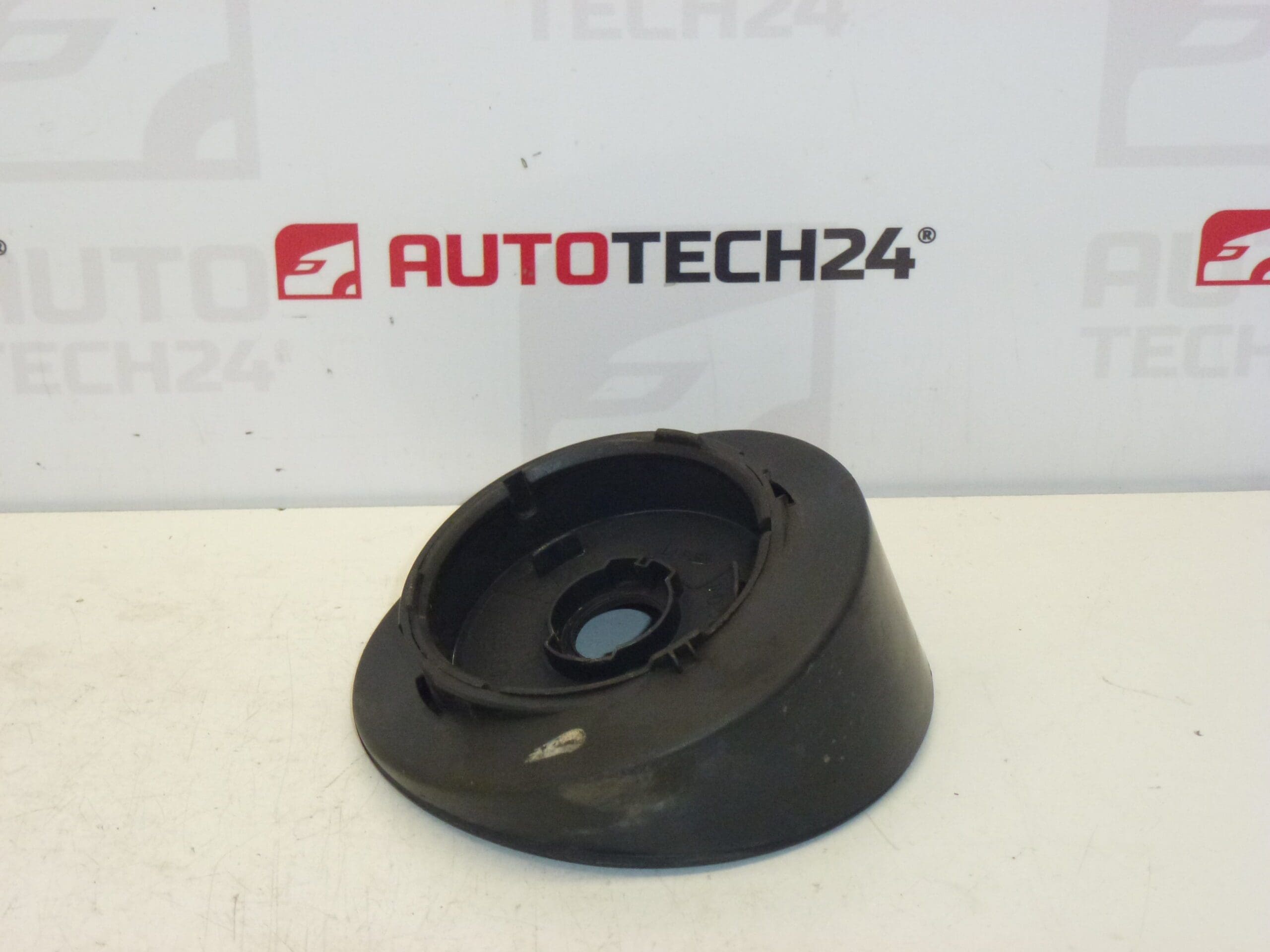 Víčko nádrže Citroën Berlingo Peugeot Partner 9636357777 1508E3 - Obrázek 2