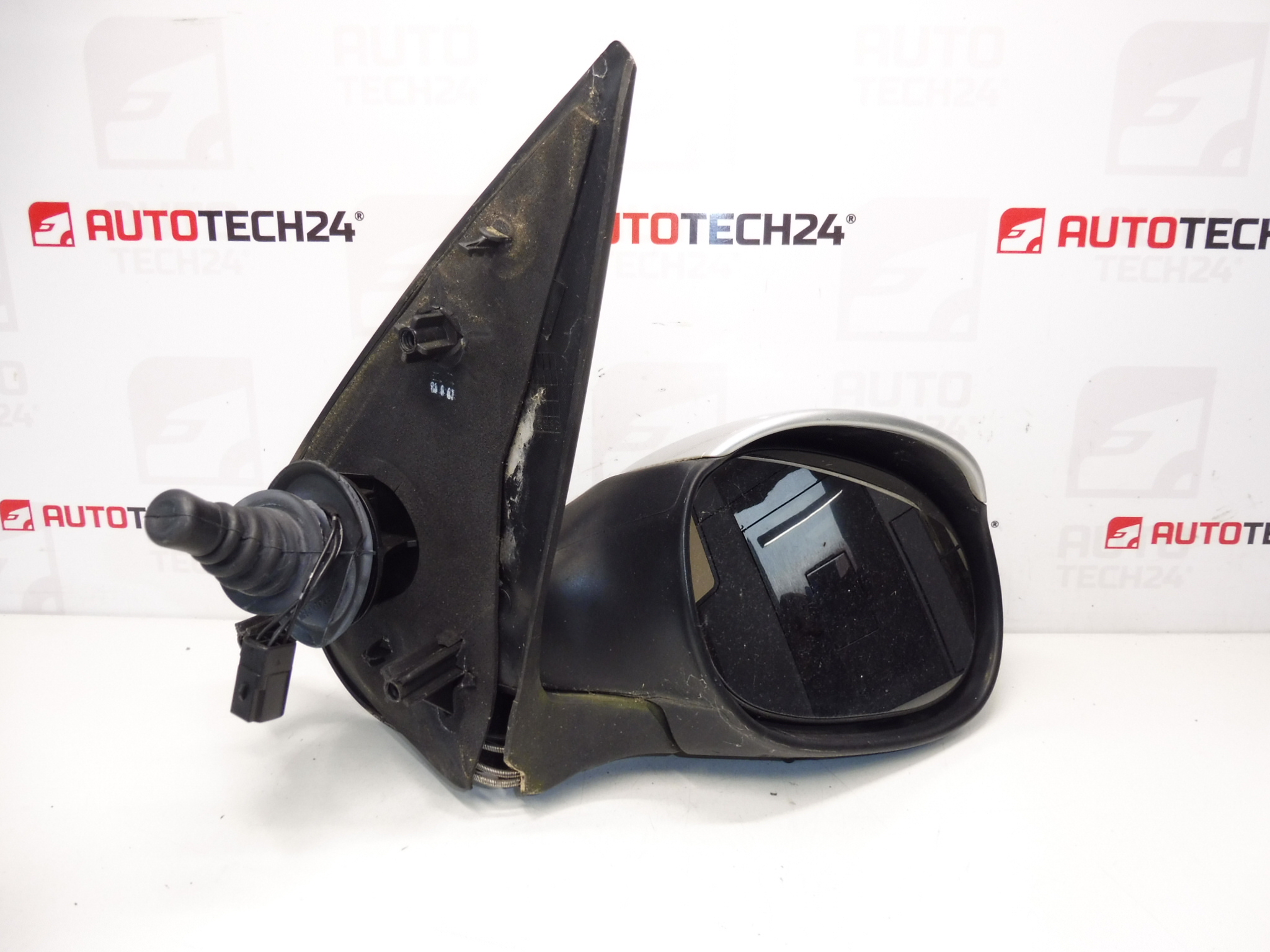 Pravé zrcátko Peugeot 206 EZRC 96432613XT 8154JC