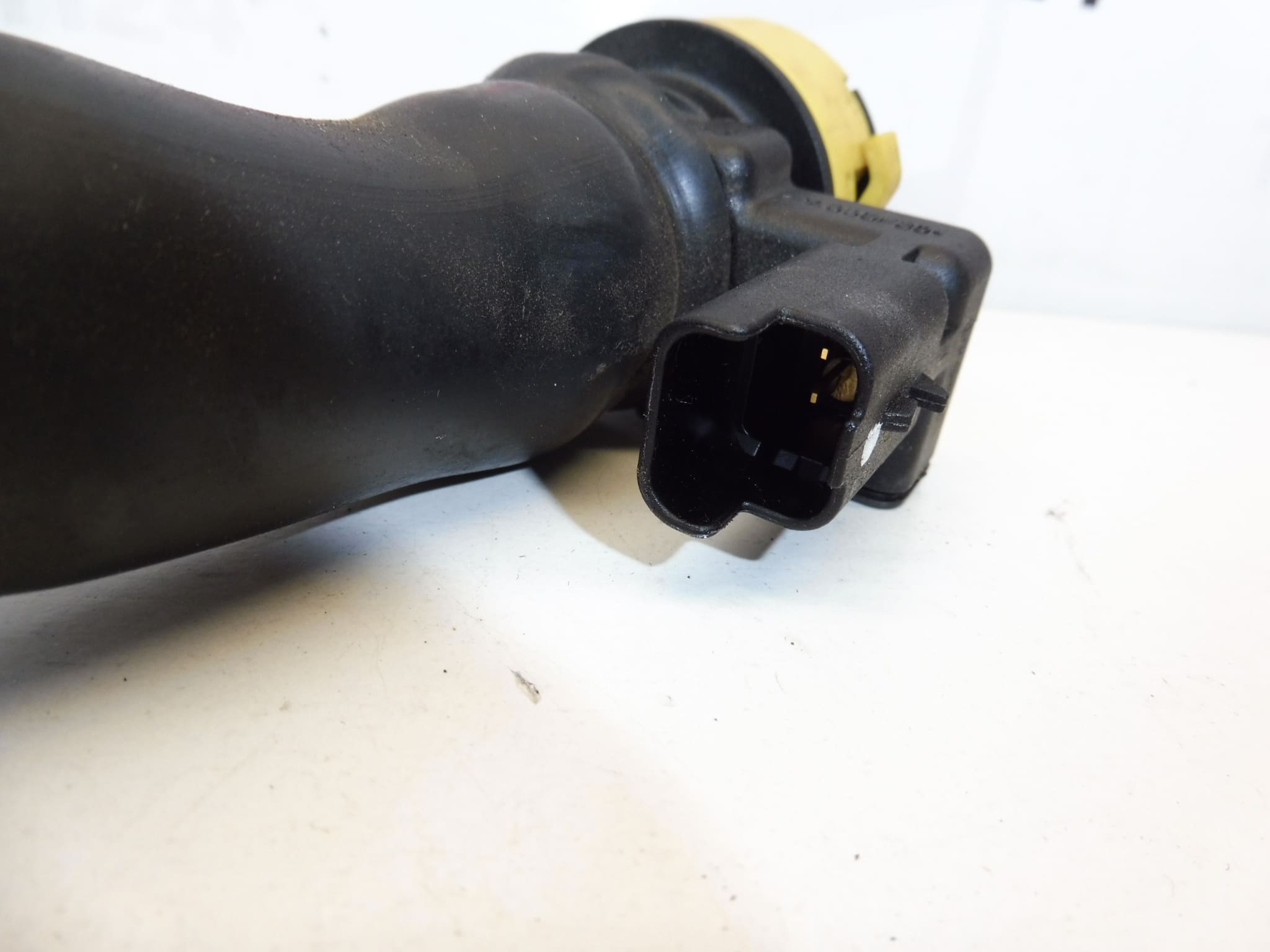 Přípojka vzduchu 1.6 e-HDI Citroën Peugeot 9673593680 9677815380 1434H0 - Obrázek 2