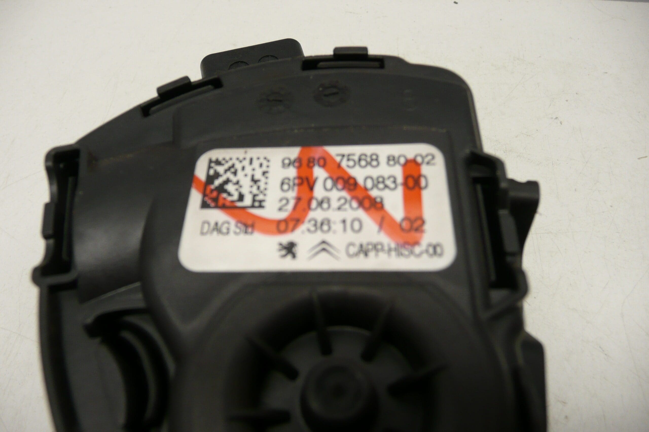 Plynový pedál HELLA Citroën Peugeot 9680756880 1601AW - Obrázek 2