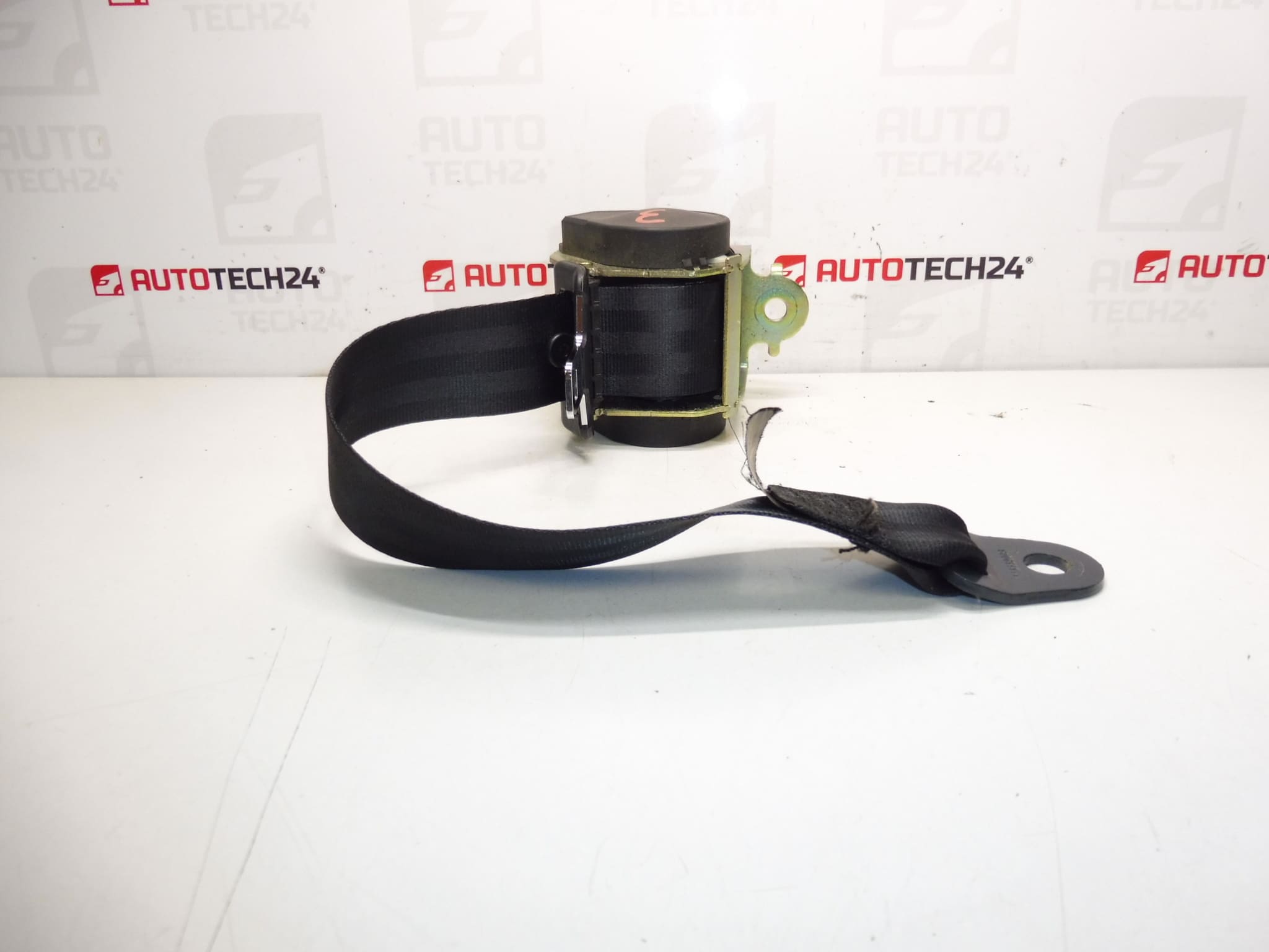 Pás zadní Peugeot 307 Citroen C4 hatchback 96567808XX 8974JK