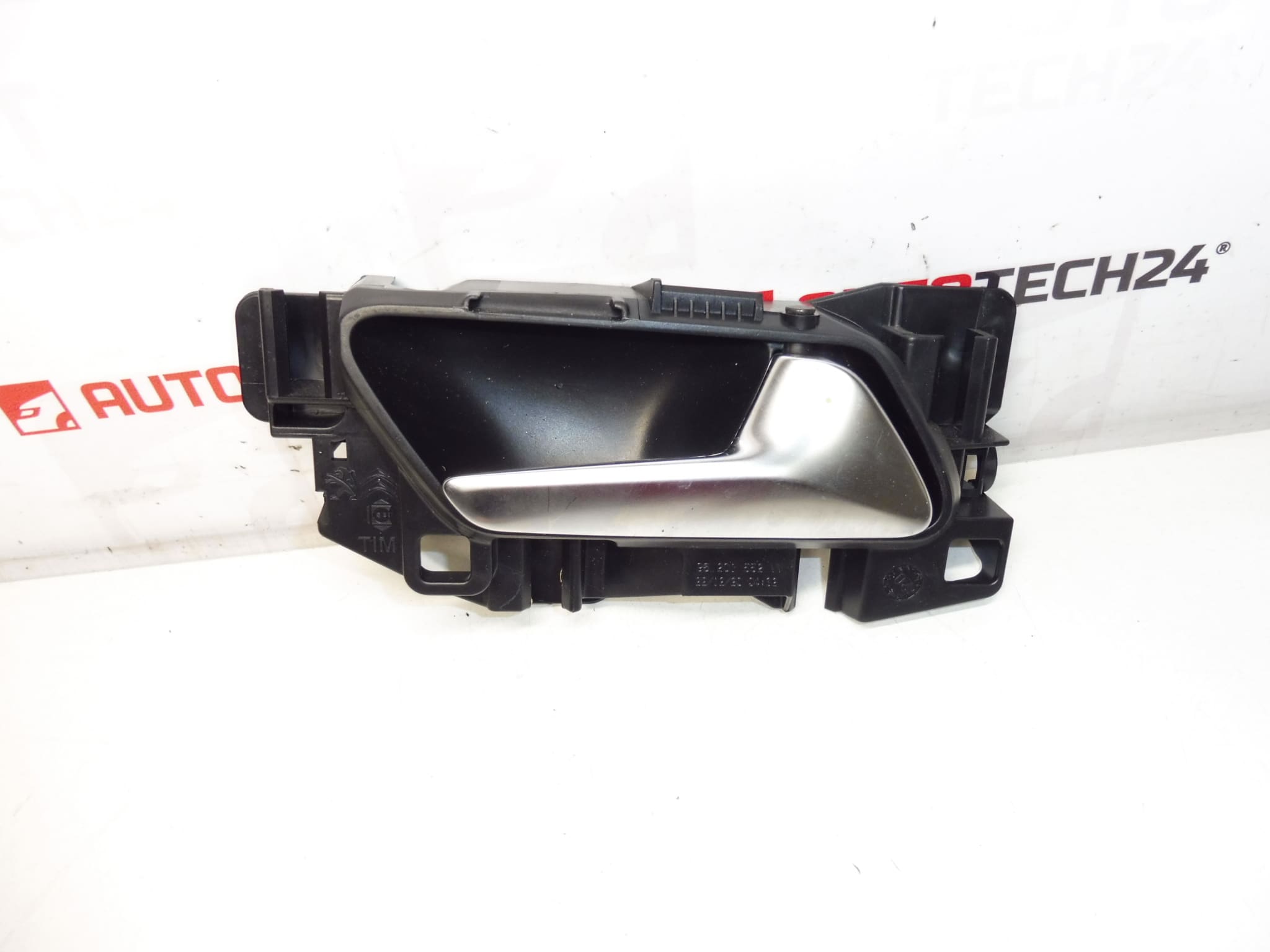 Klika dveří pravá Citroën Peugeot 98201552VV 98000002VV