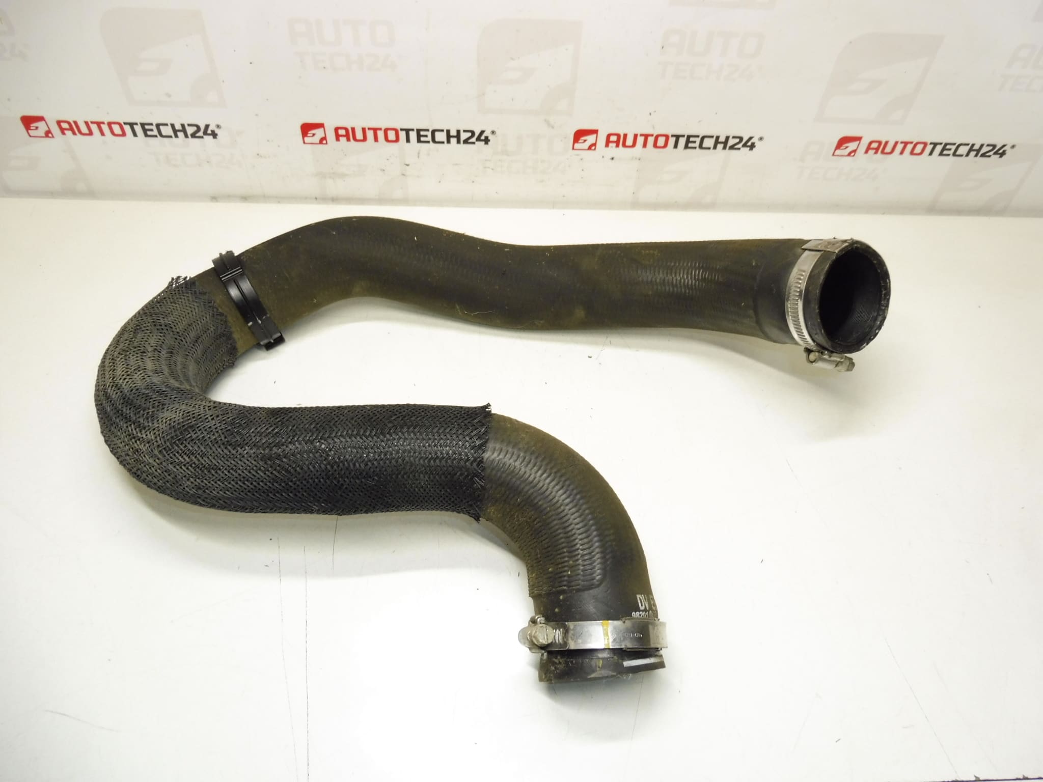 Přípojka vzduchu 1.5 HDI Citroën Peugeot 9820100780 - Obrázek 2