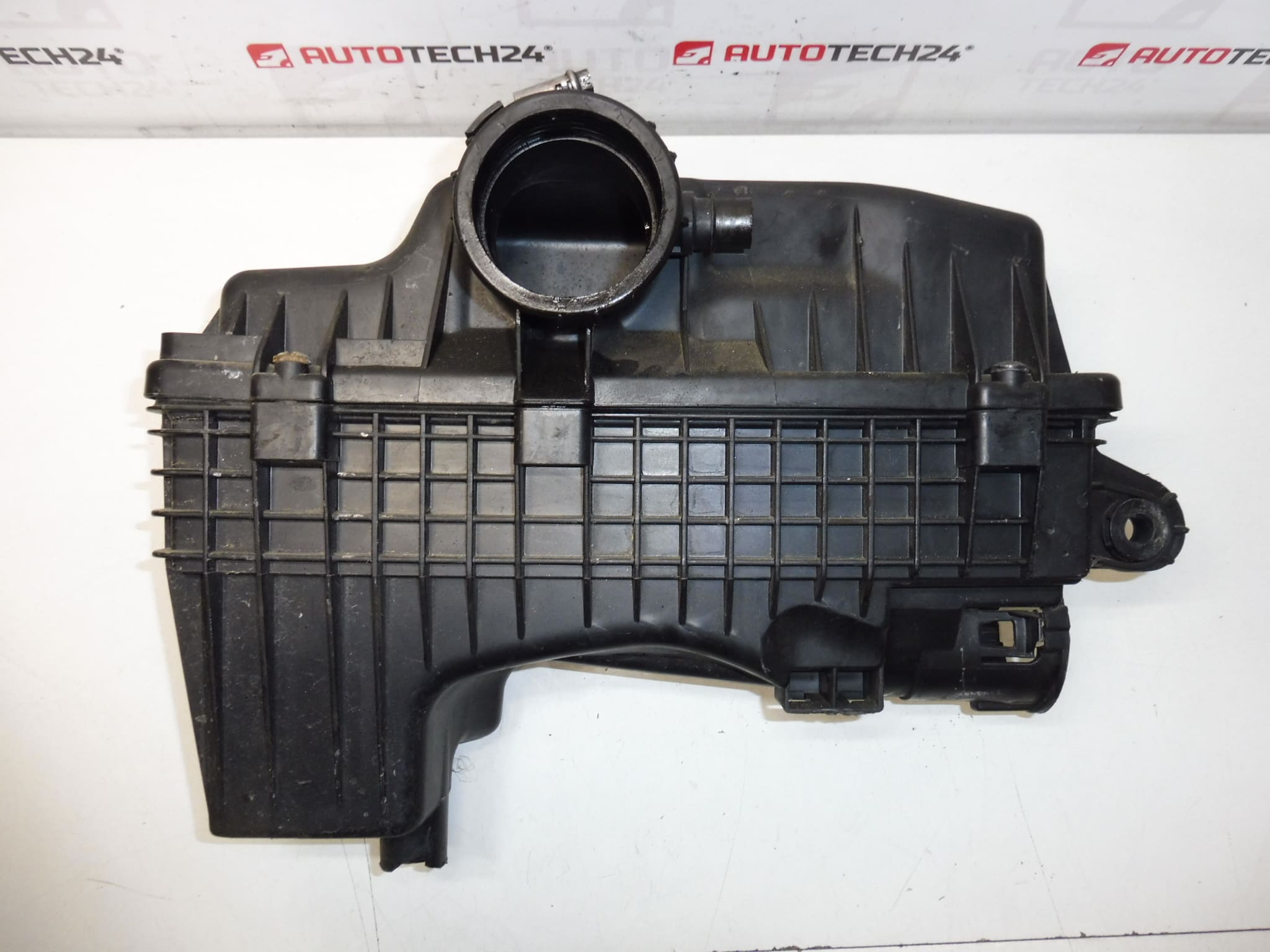 Filtrbox Citroën Peugeot 9658662780 9646467280 1420P7 - Obrázek 2