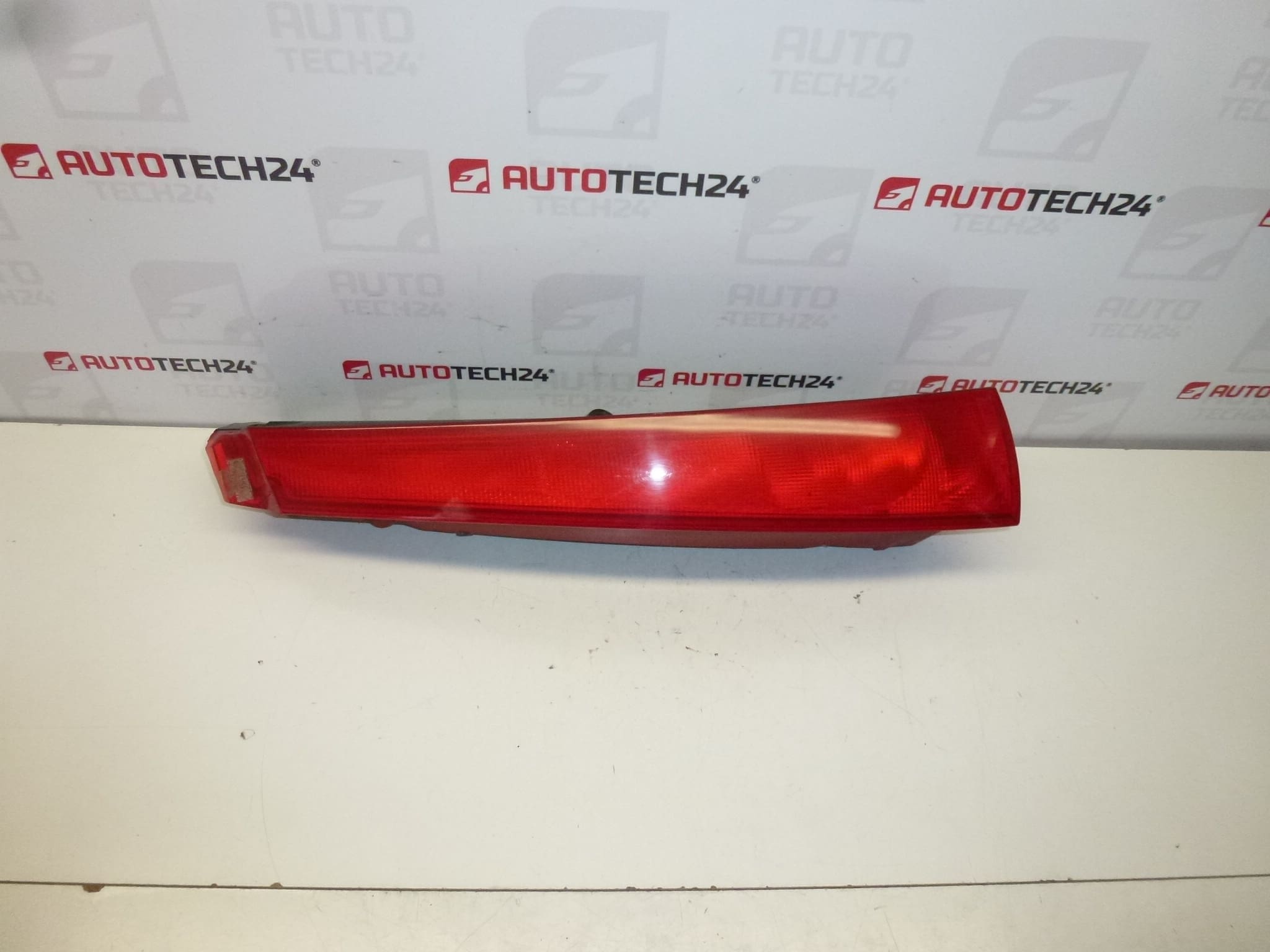 Levá zadní horní lampa Citroën C5 I a II Kombi 9637356380 6350P9