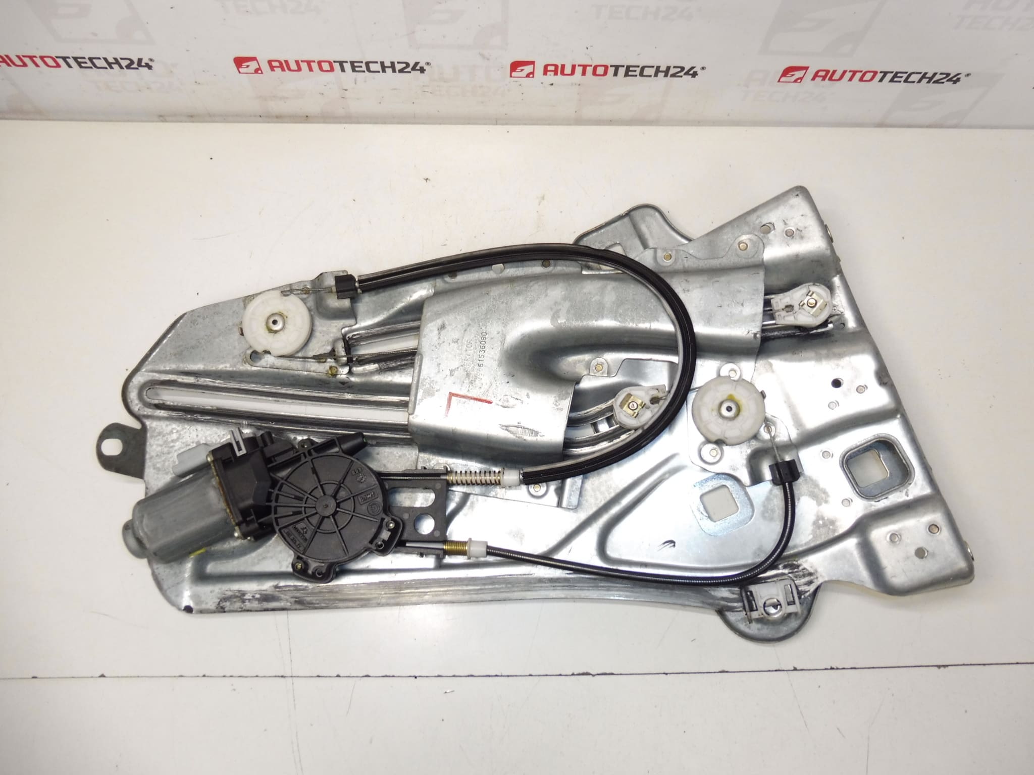 Stahování levého zadního okna Peugeot 307 CC 9651536080 922393 - Obrázek 2