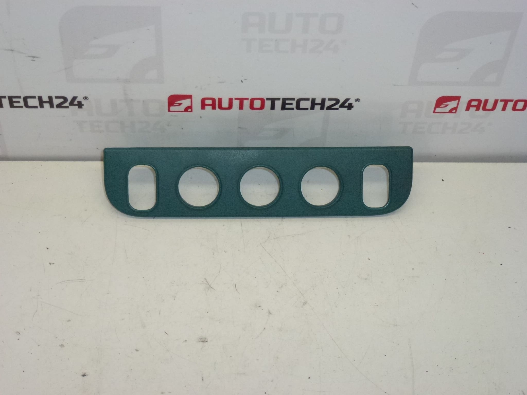 Kryt palubní desky Citroën Berlingo I a Peugeot Partner I 96210132ZL 8212ER