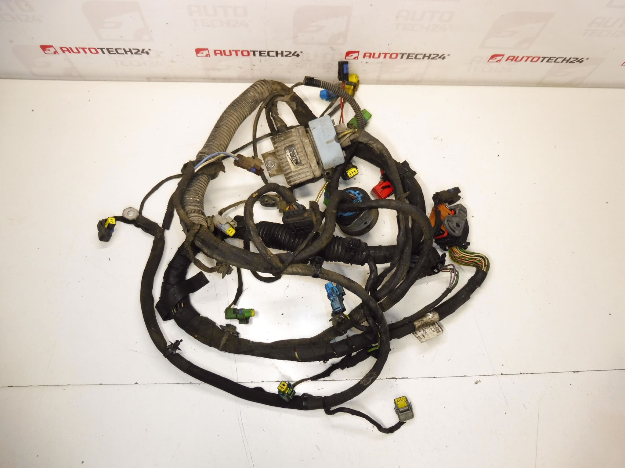 Svazek motoru Citroën Peugeot 1.4 HDI 66 kw 9650182080 6558NJ