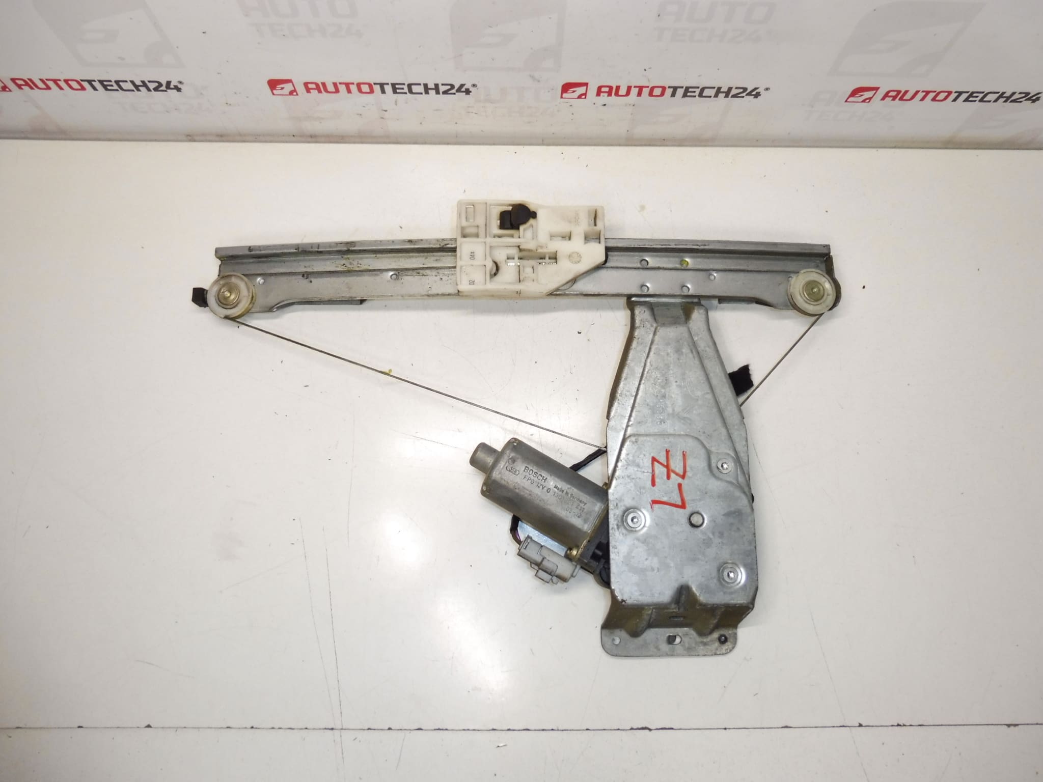Mechanismus stahování levého zadního okna Citroën C3 922388