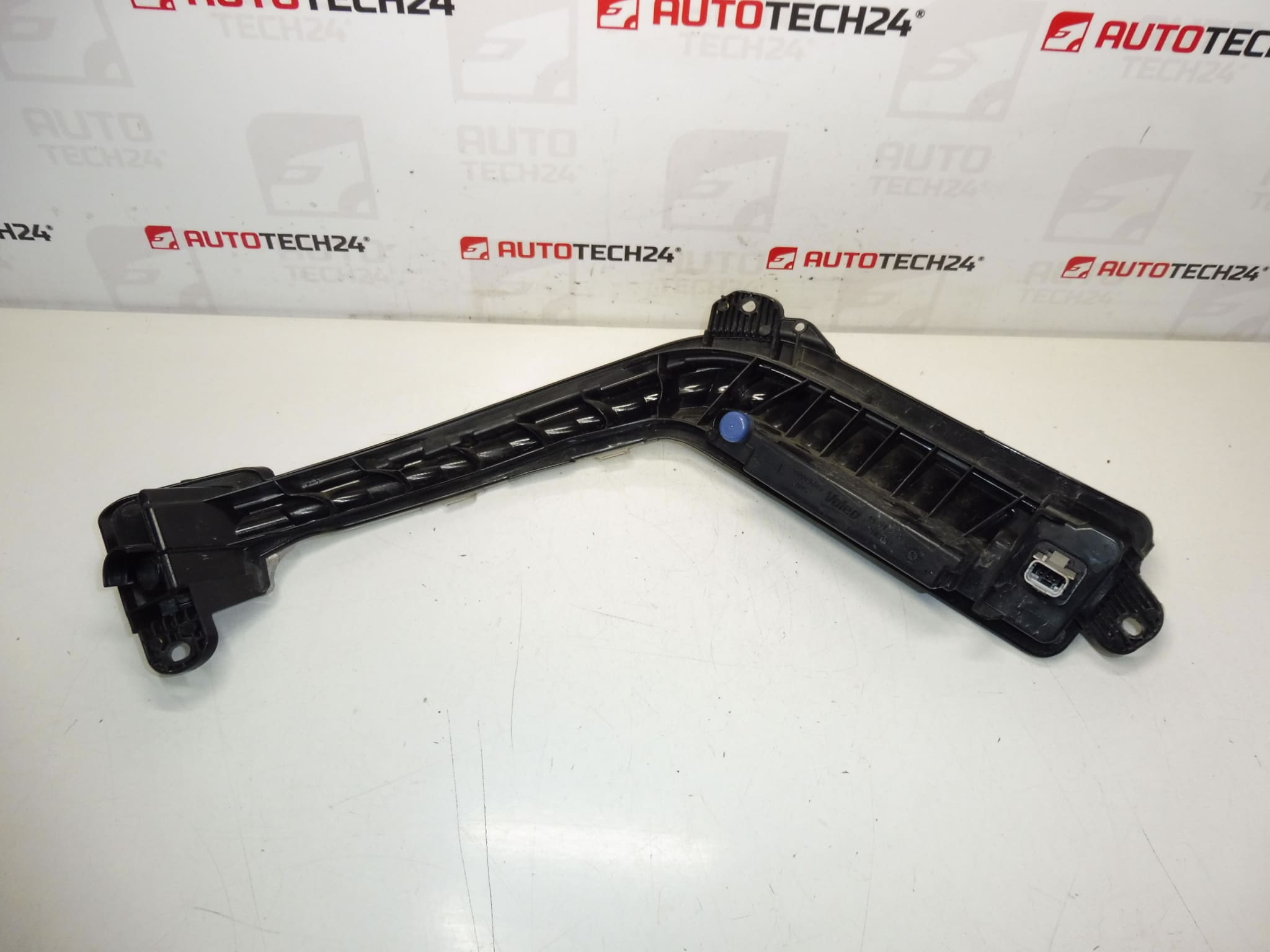 Levé denní svícení Valeo LED Peugeot 308 90001685 6208X4 - Obrázek 2