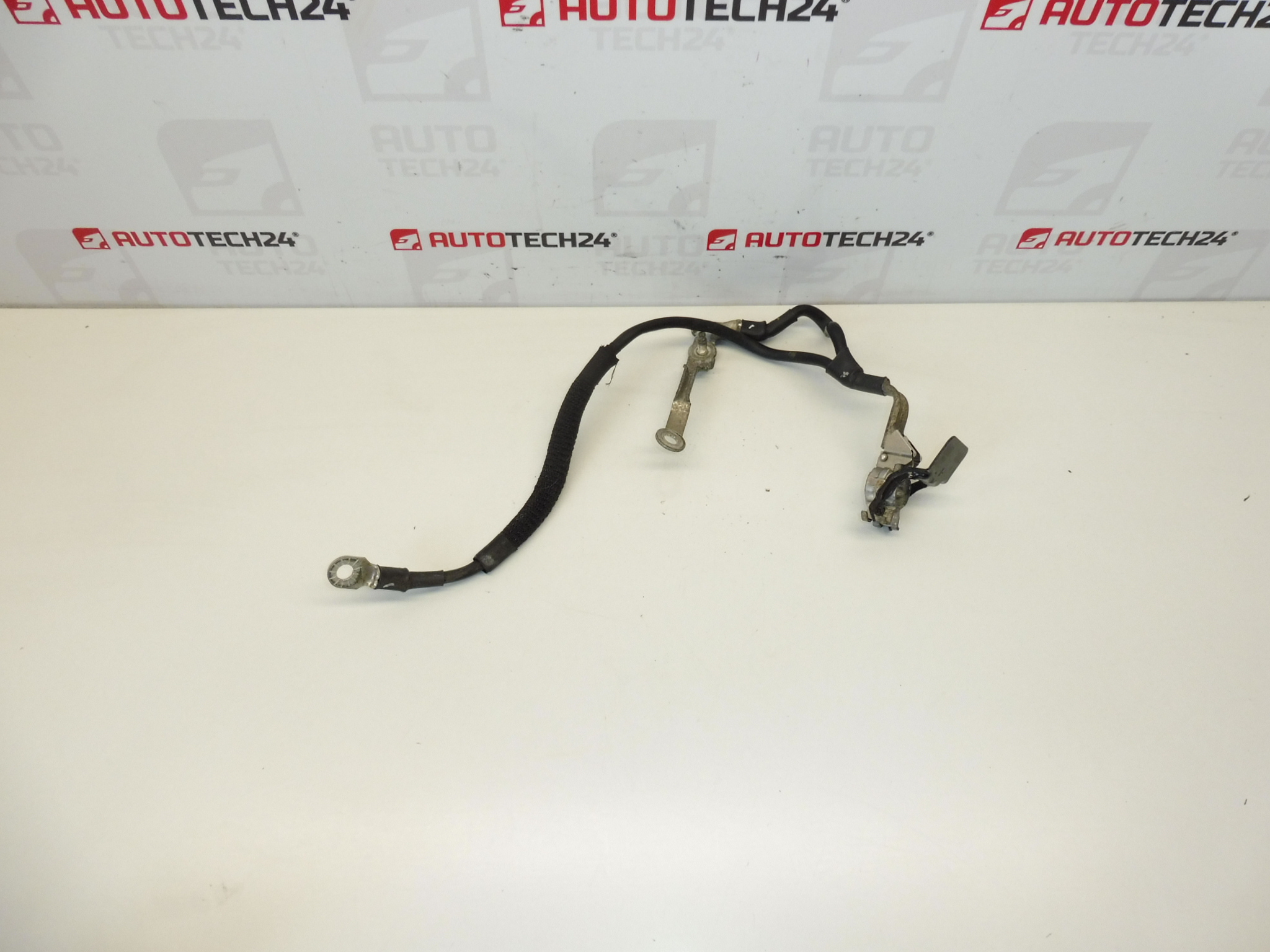 Kabel Připojení K + Kontaktu Na Autobaterii Citroën Peugeot 9676605080