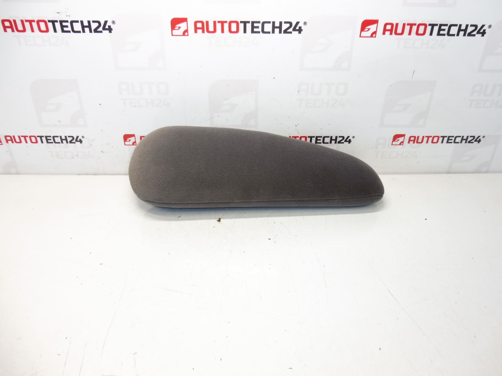 Loketní opěrka spolujezdce Citroën Peugeot 883008