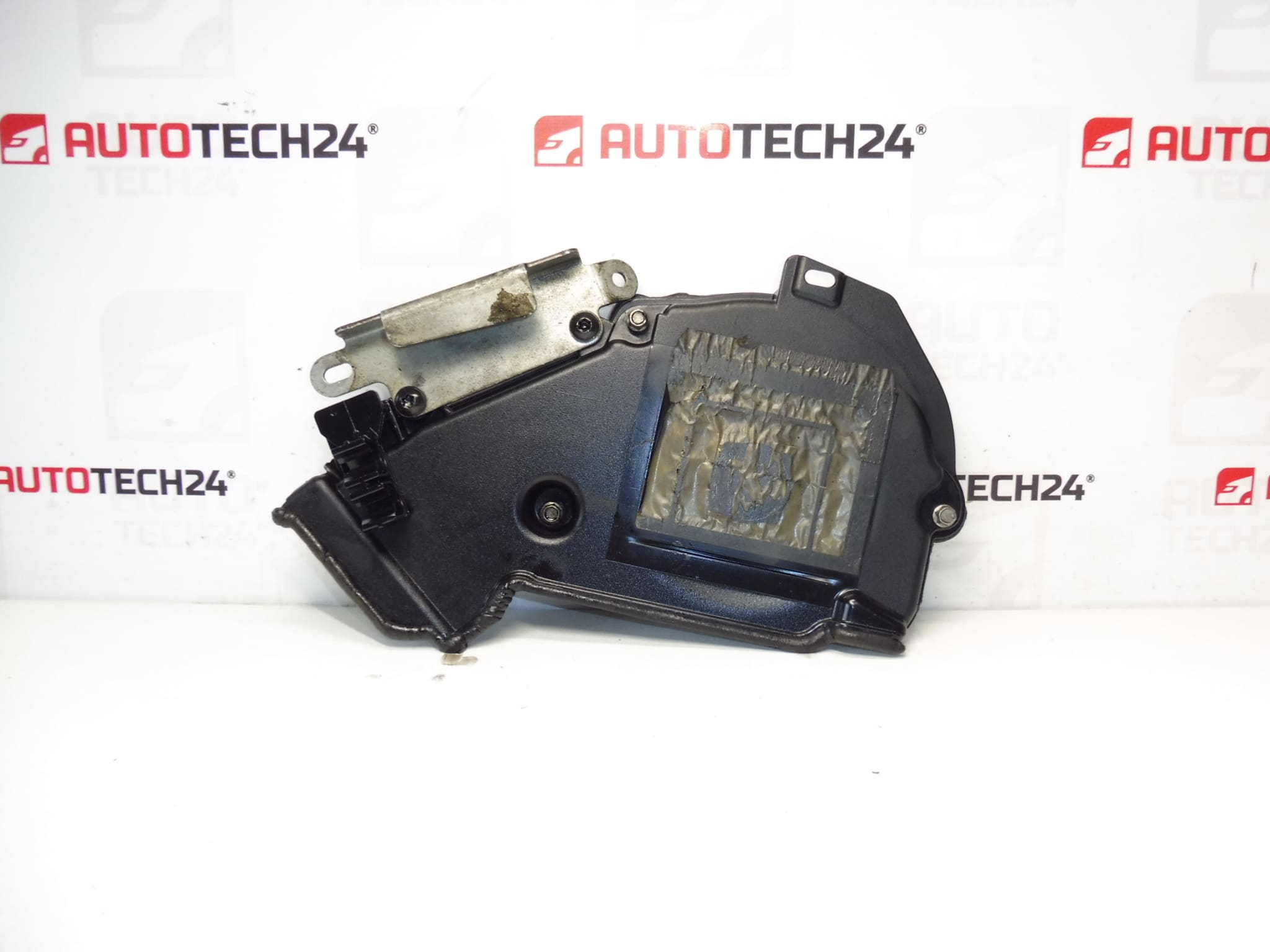 Kryt rozvodů Citroën Peugeot 1.6 HDI 9684193080 0320AJ