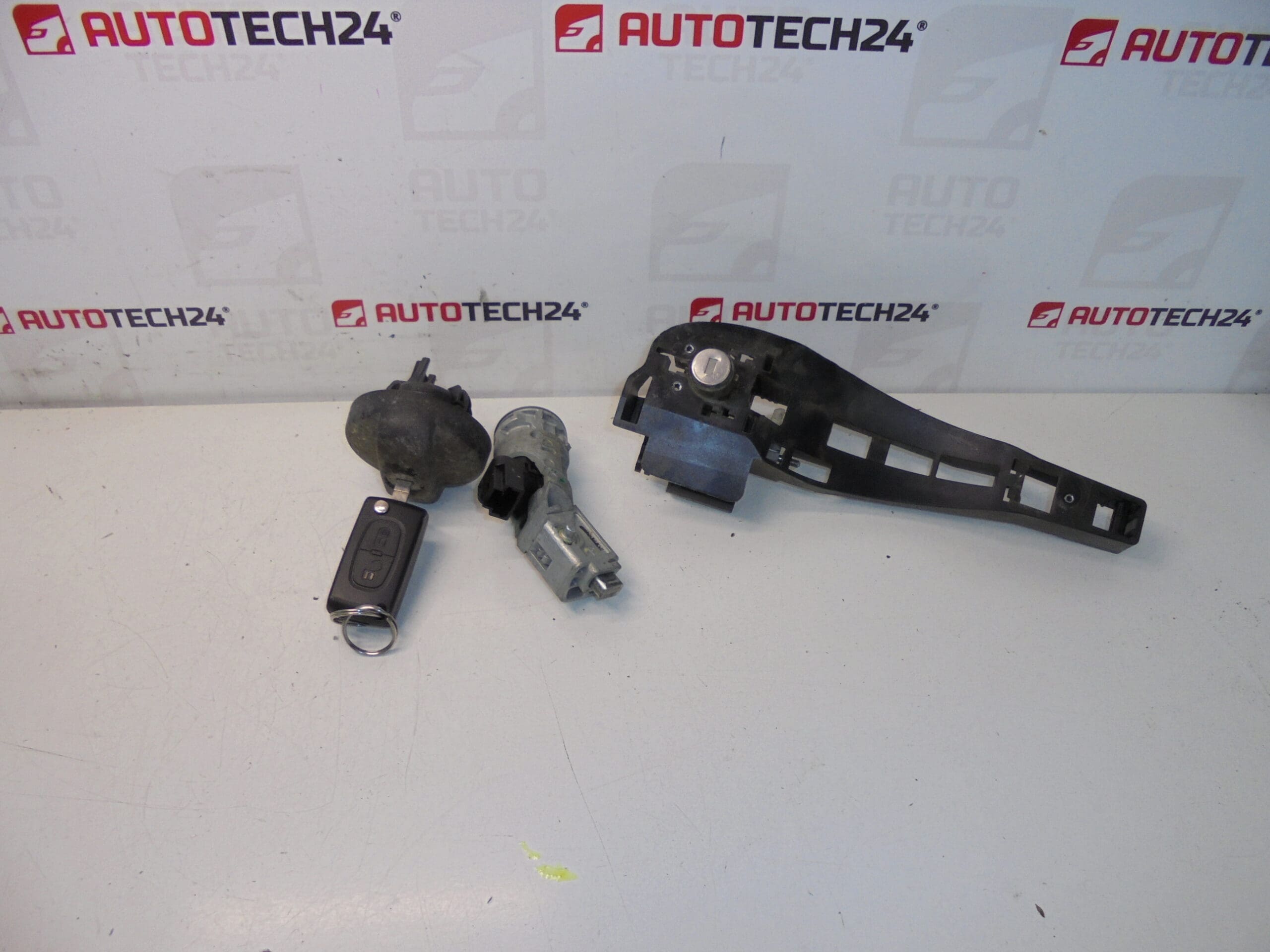 Sada zámků Citroën C2 C3 4162FP 4162EA