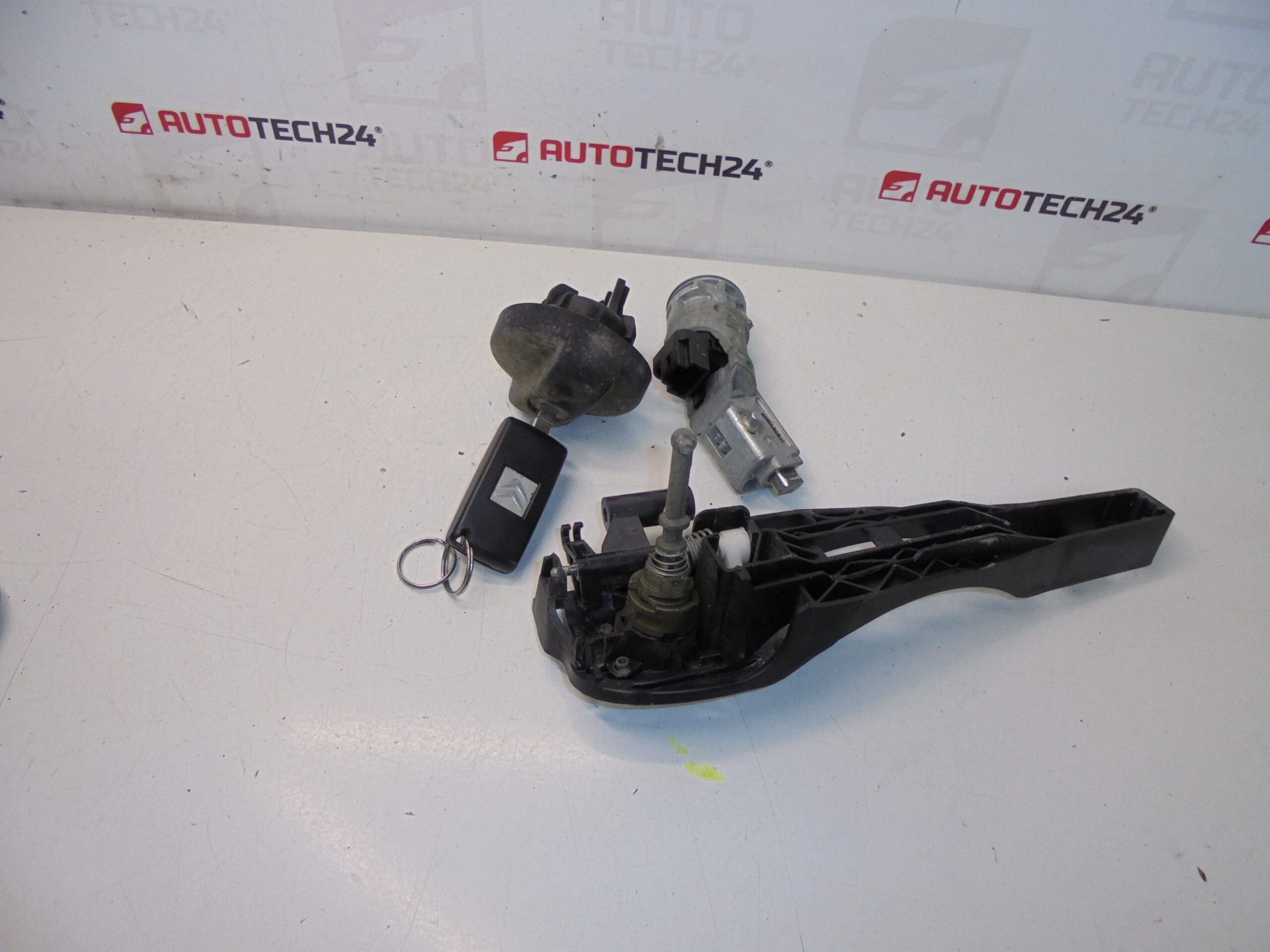 Sada zámků Citroën C2 C3 4162FP 4162EA