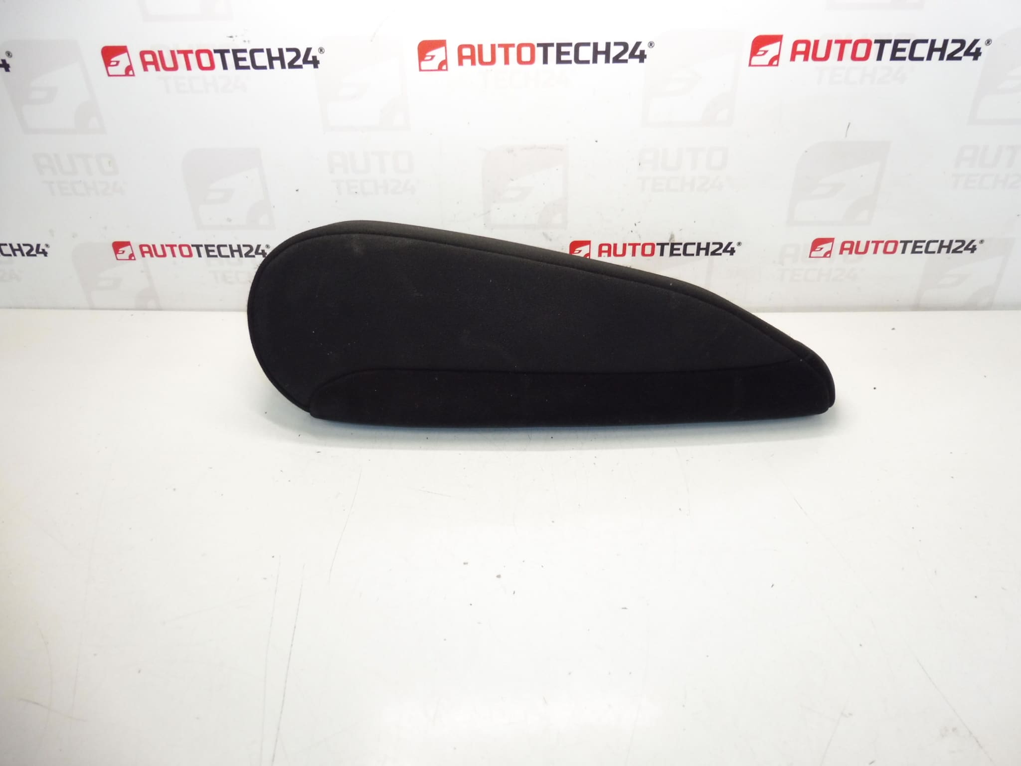 Loketní opěrka spolujezdce Citroën C4 Picasso 8830PZ