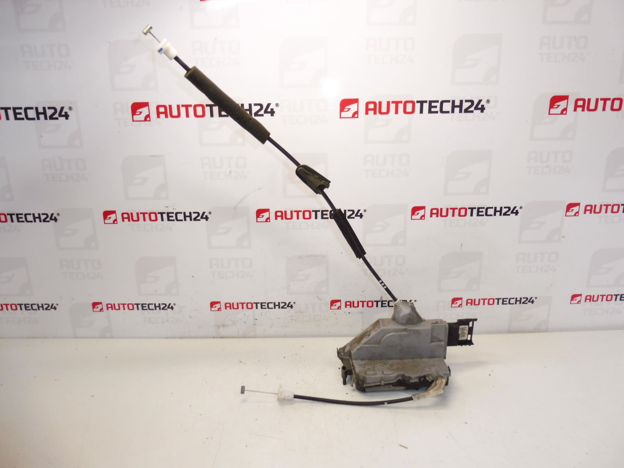 Zámek pravých zadních dveří Citroën C3 II A51 9800625180