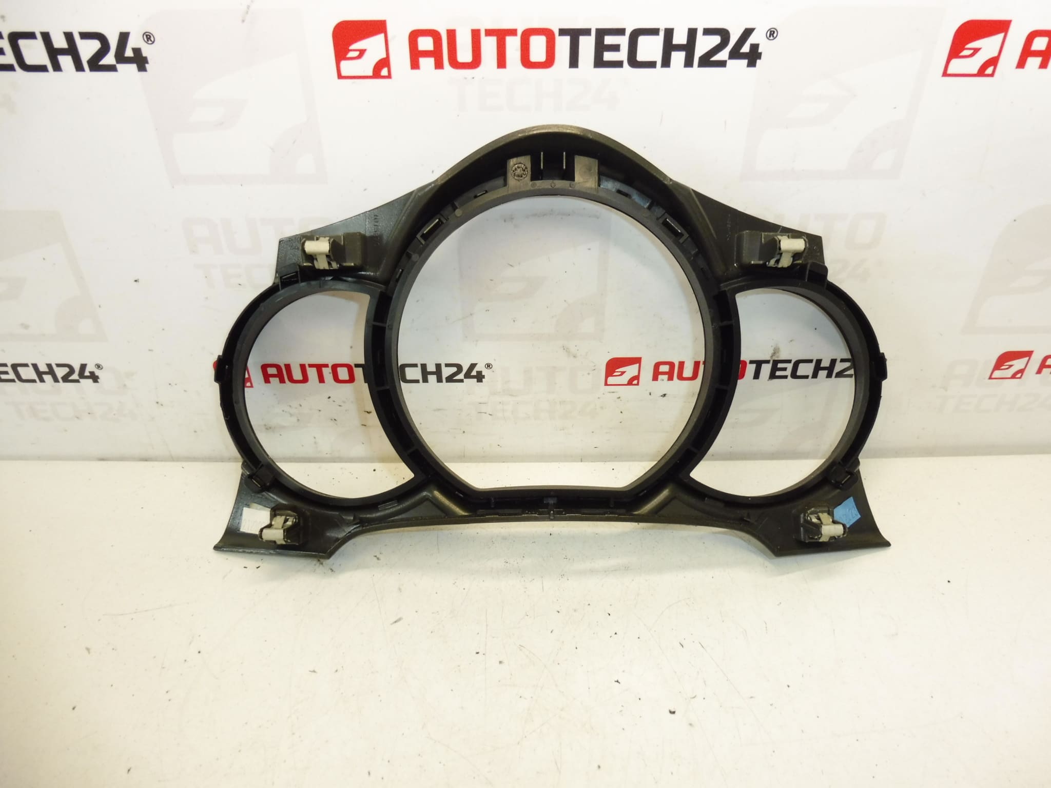 Rámeček tachometru palubní desky Citroen C3 II A51 96842894ZD - Obrázek 2