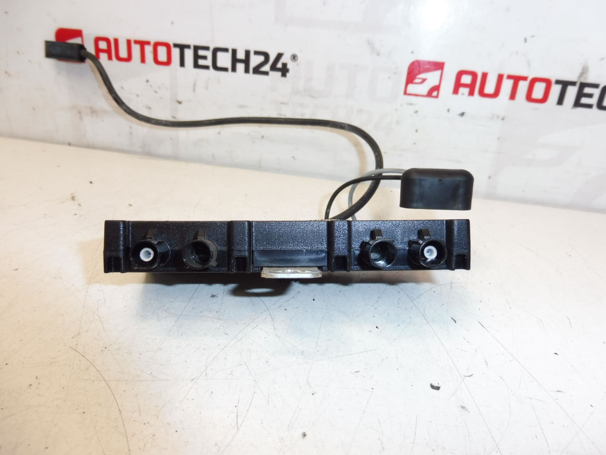 Impedanční adaptér Peugeot 407 9647837380 6561EG - Obrázek 2