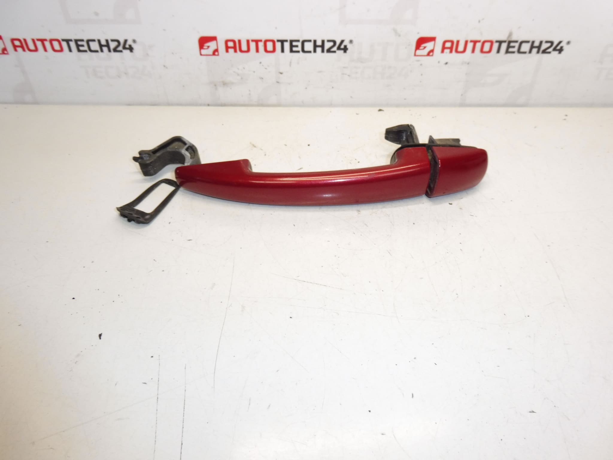 Klika dveří EPYD Peugeot 3008 5008 9101KH