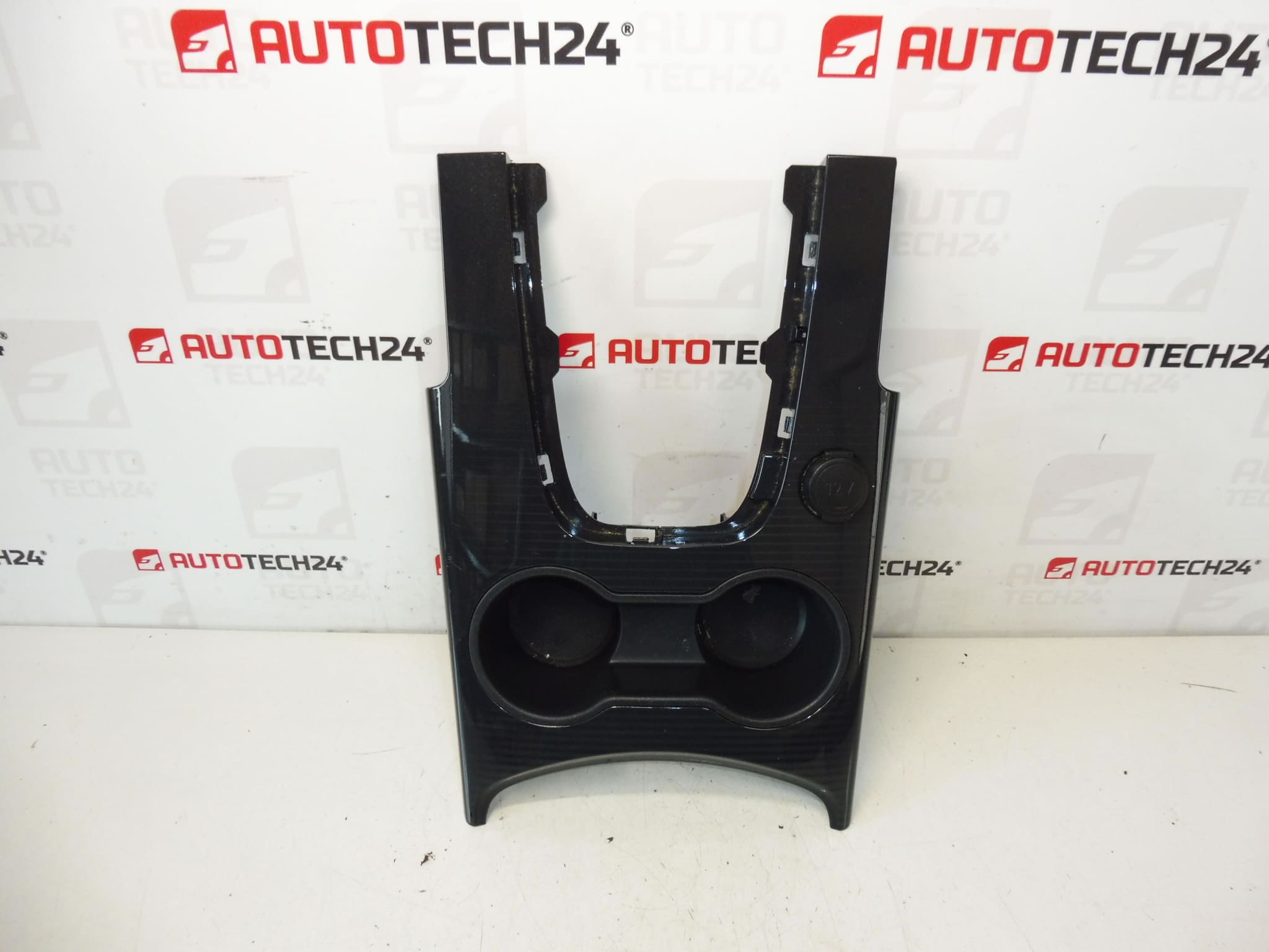 Panel řadící páky Peugeot 3008 5008 98071852YC 9807185277