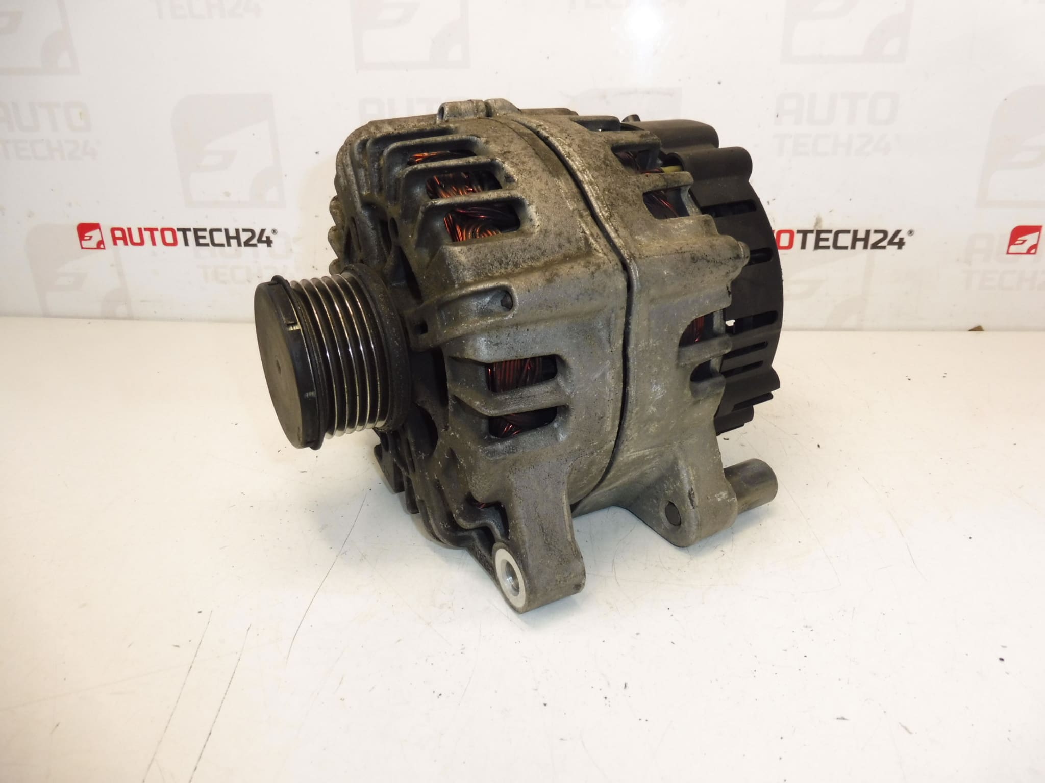 Alternátor Valeo HDI Citroën Peugeot 180A CL18 9664074280