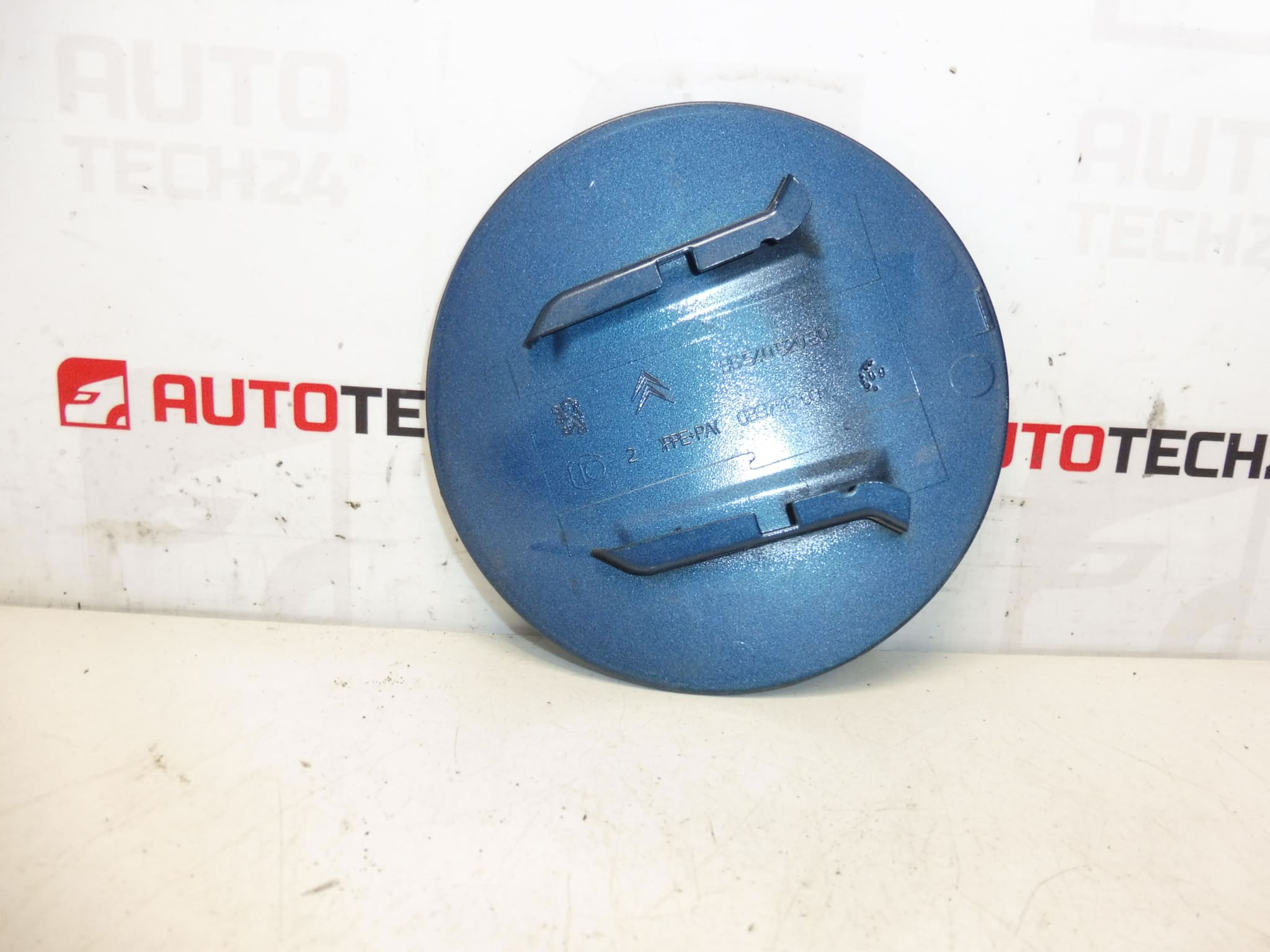 Kryt víčka nádrže KGQC Citroën C4 Grand Picasso 9654052080 1517E4 - Obrázek 2