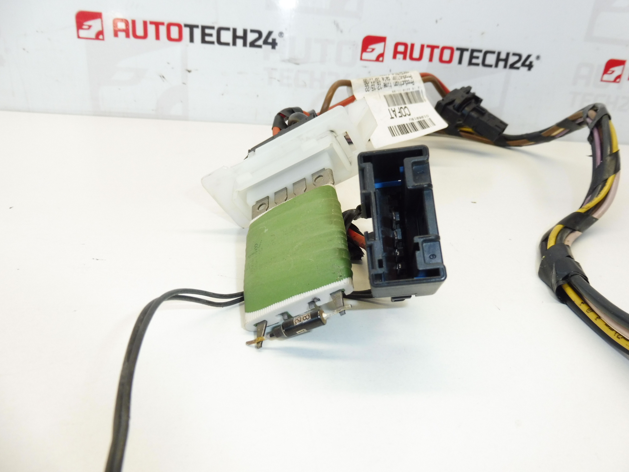 Svazek klimatizace Valeo Peugeot 207 0106019U 6445ZZ 643674