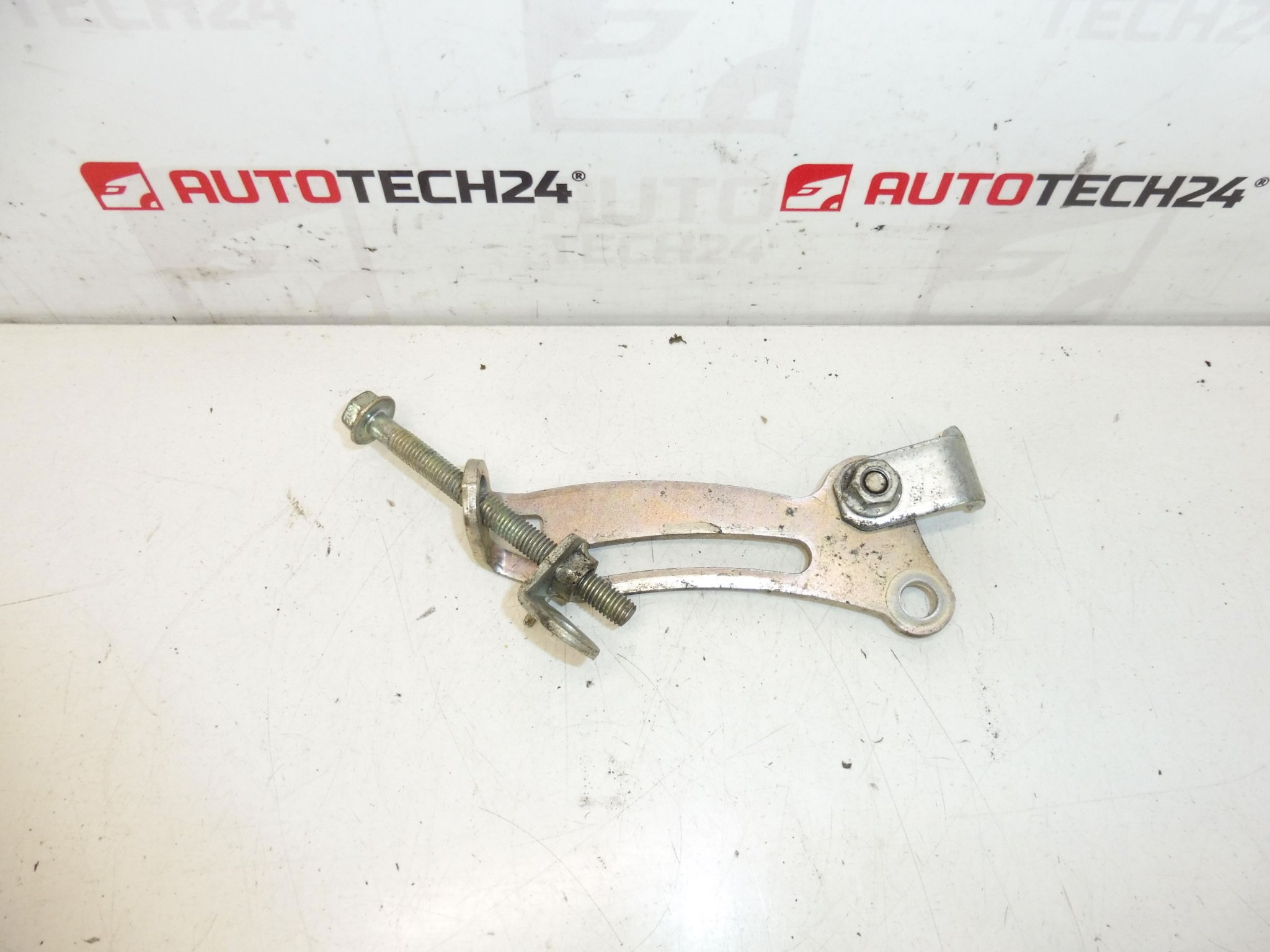 Napínák řemene alternátoru a klimatizace Citroën C1 Peugeot 107 128143 5708A0 6822QX 6822TH