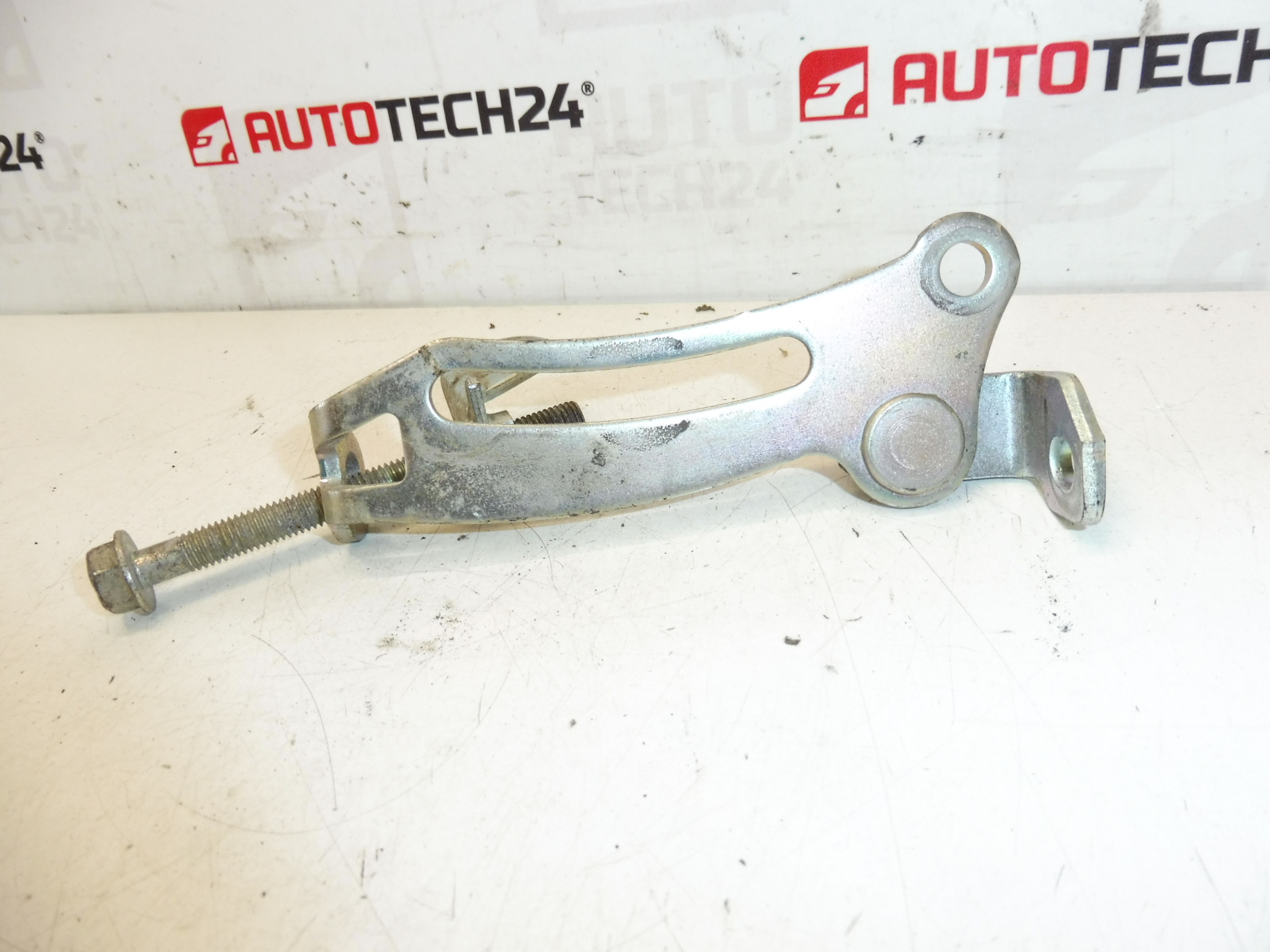 Napínák řemene alternátoru a klimatizace Citroën C1 Peugeot 107 128143 5708A0 6822QX 6822TH