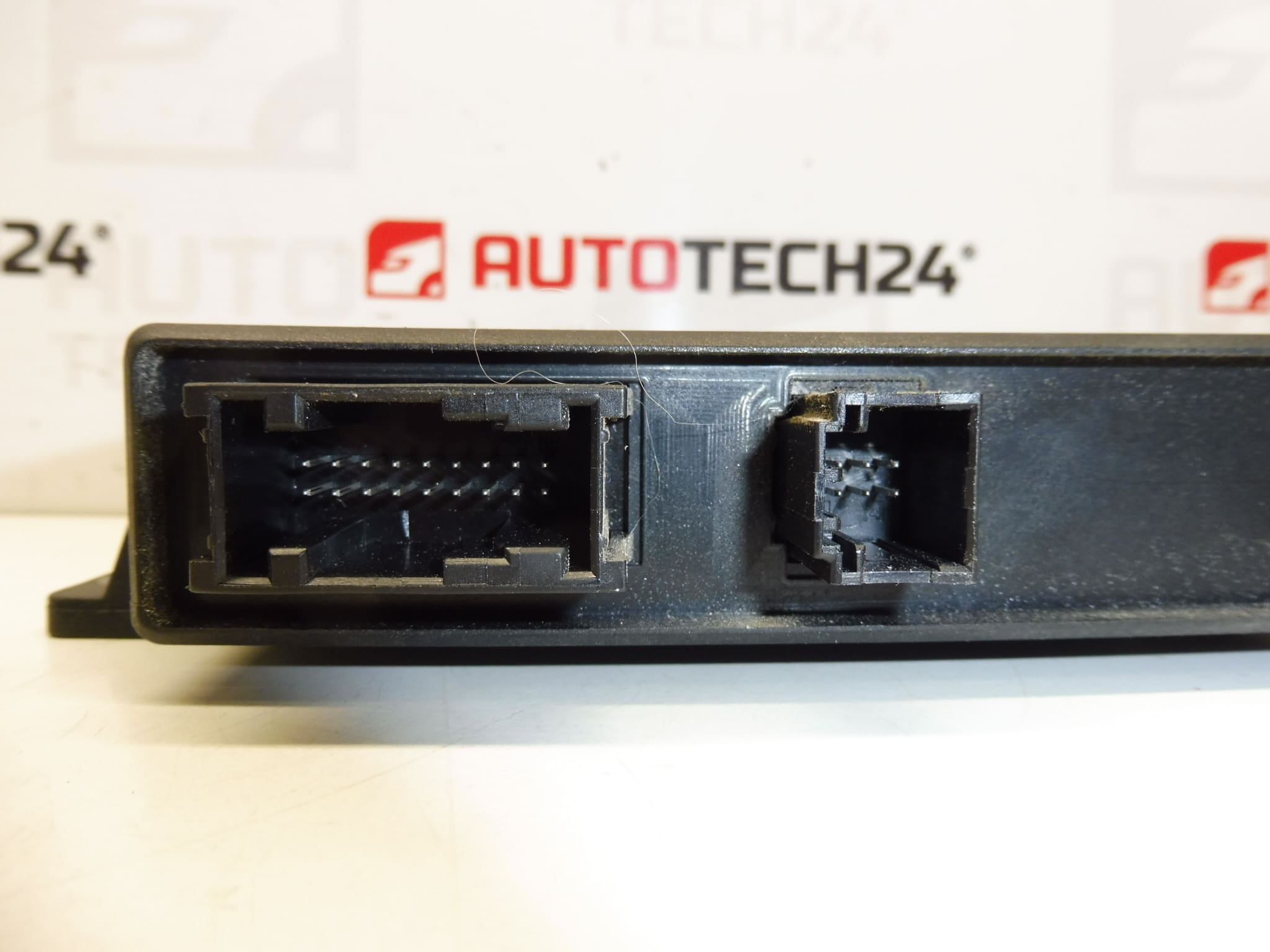 Jednotka parkovací asistent Citroën Peugeot 0263004204 9663821680 - Obrázek 2