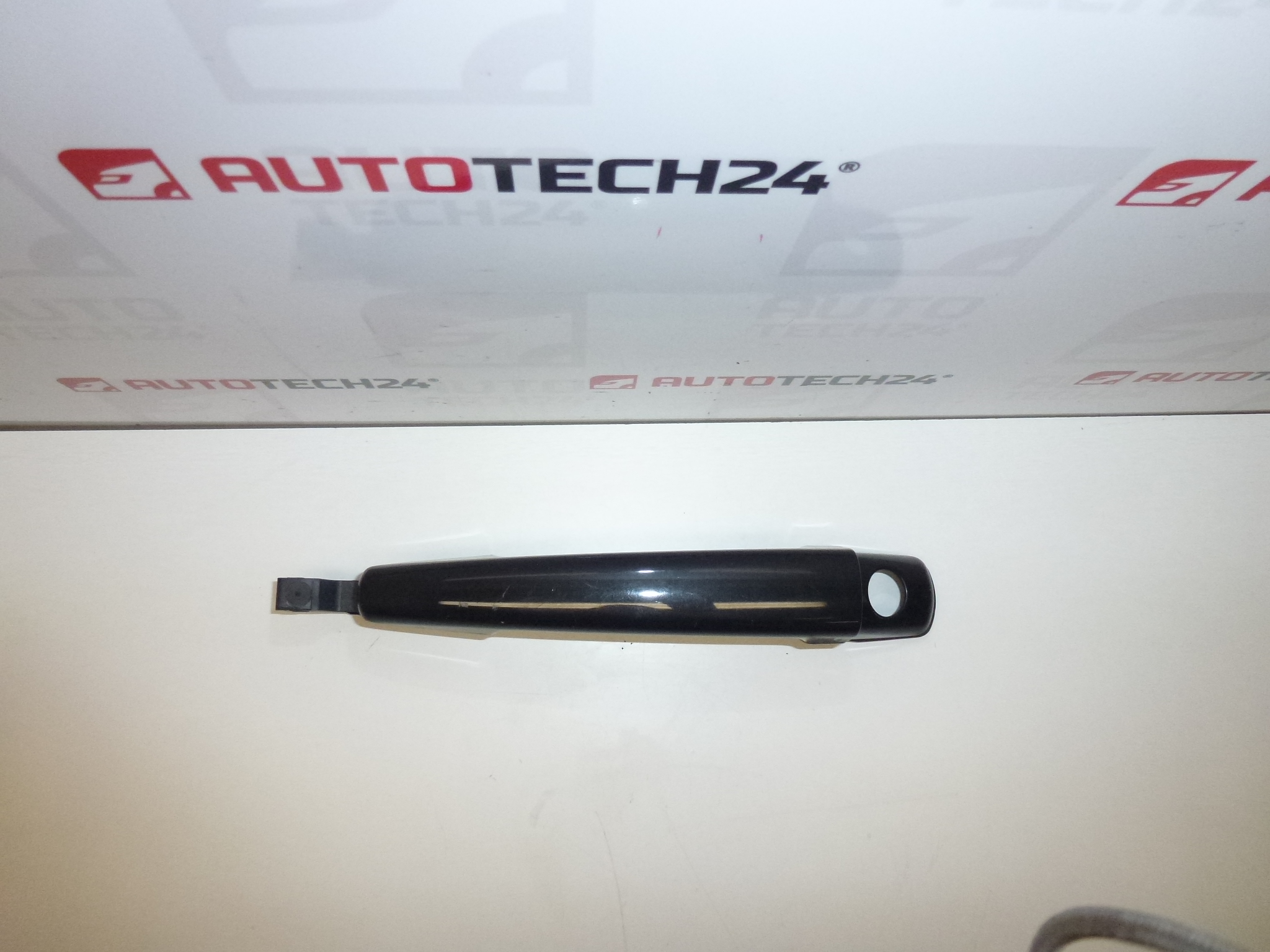Klika dveří Citroën Peugeot černá EXLD 9101GF
