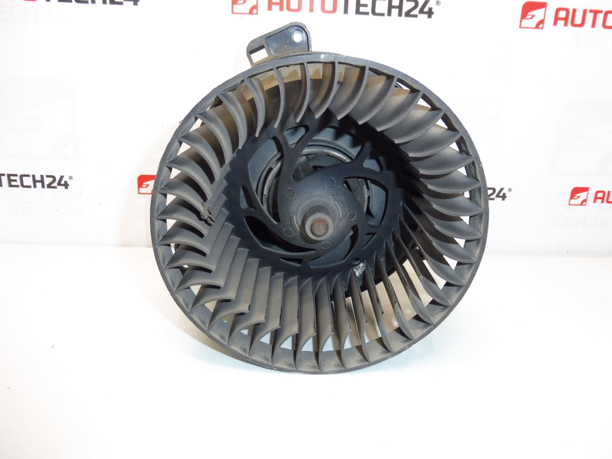 Ventilátor topení Citroën Peugeot 030666P 6441R4