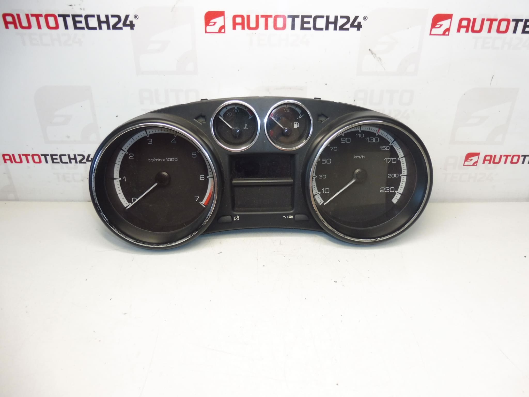 Tachometr Peugeot 308 9666642080 9806132380 6103HR