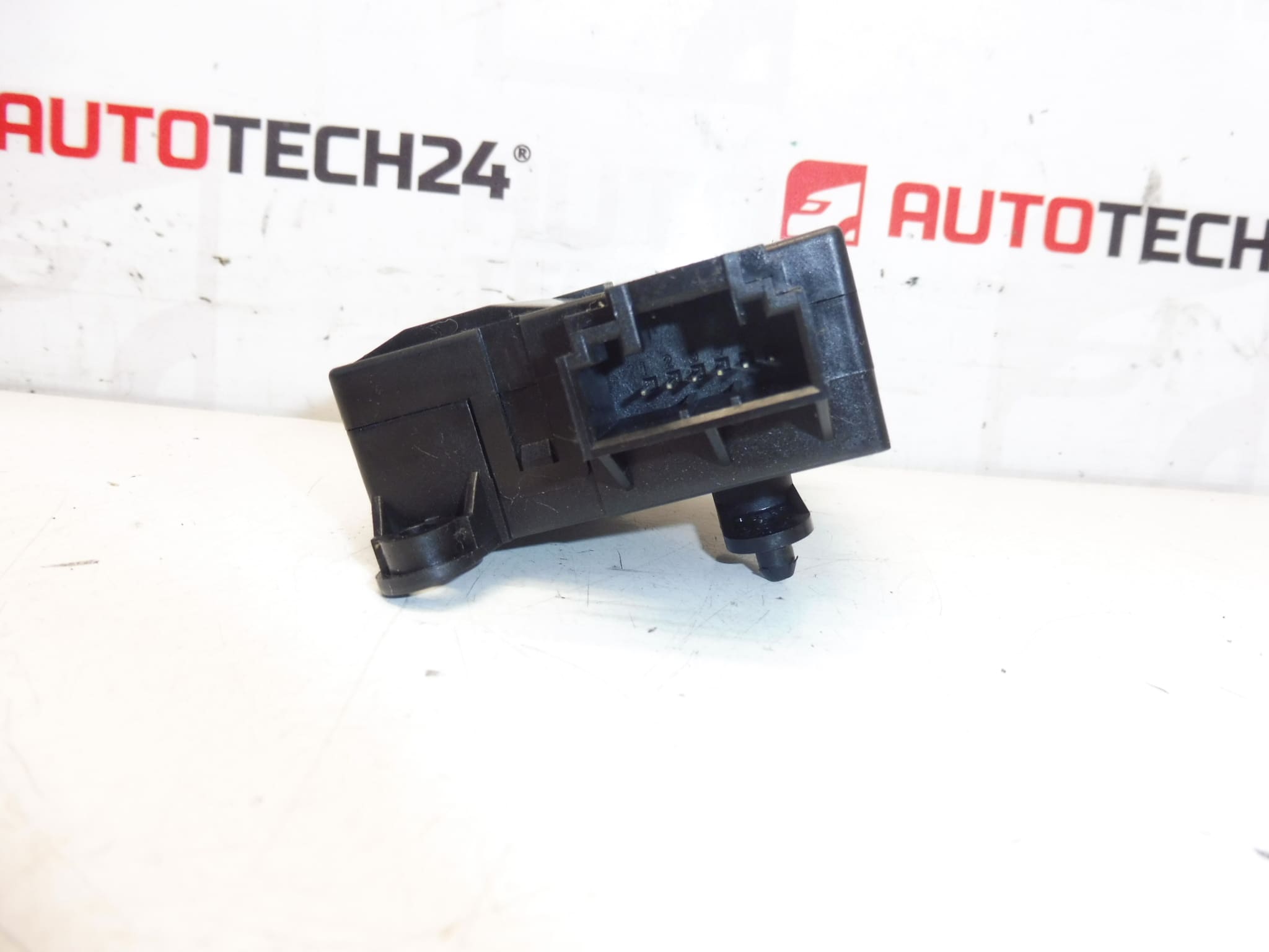 Servo motůrek topení Valeo Citroën Peugeot 030998Z - Obrázek 2