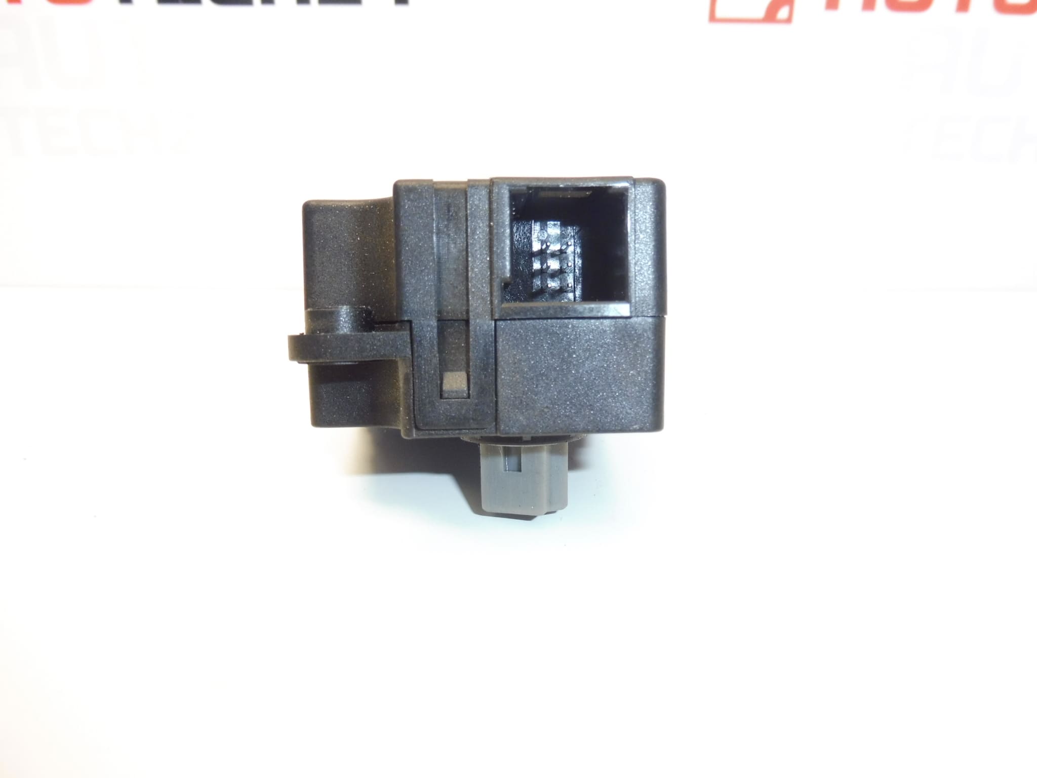 Servo Valeo Citroën Peugeot T1006419G 2303111B - Obrázek 2