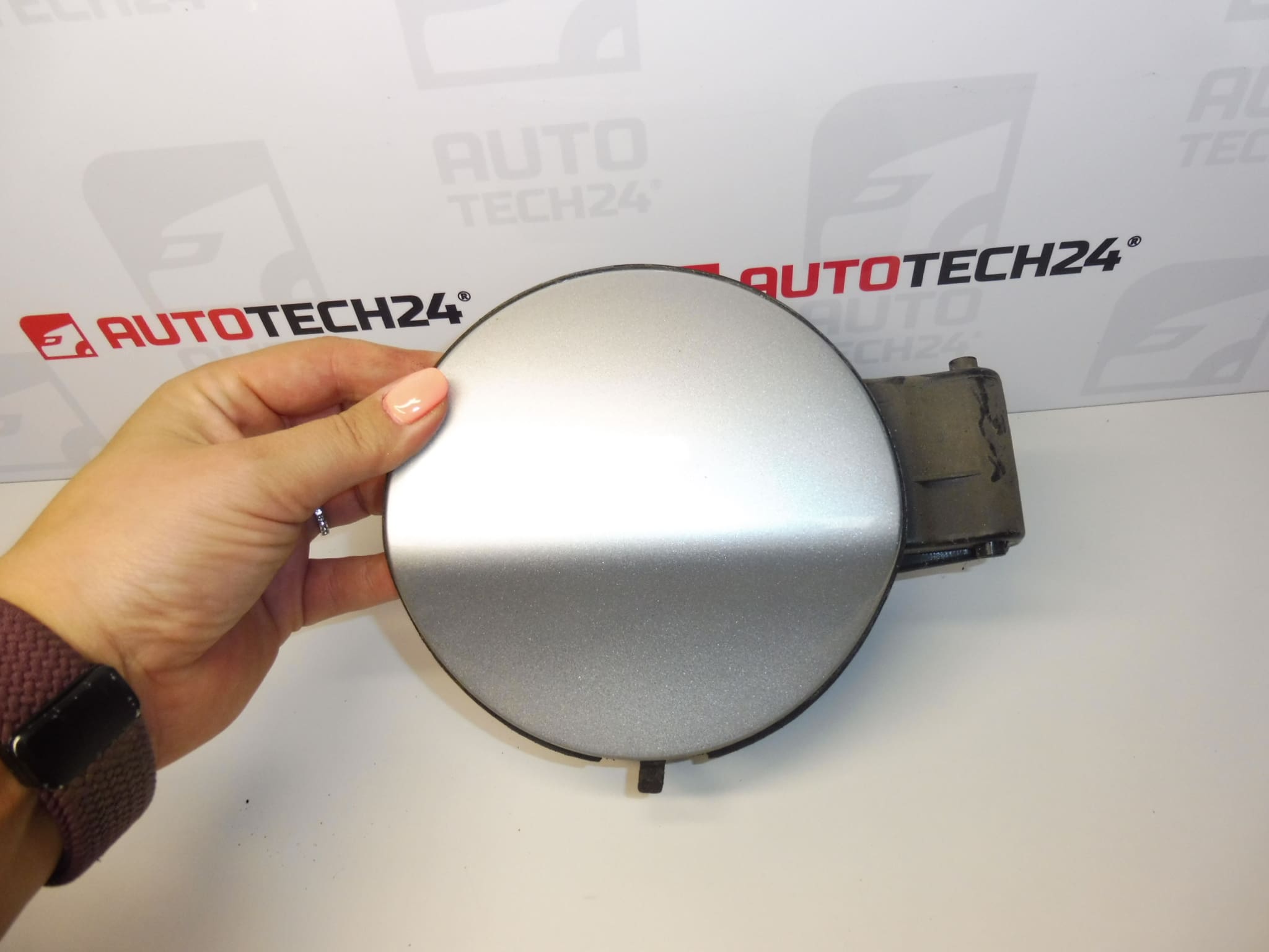 Víčko nádrže Citroën C4 B7 EZRC 9687310880 1517J1 1518F9 - Obrázek 2