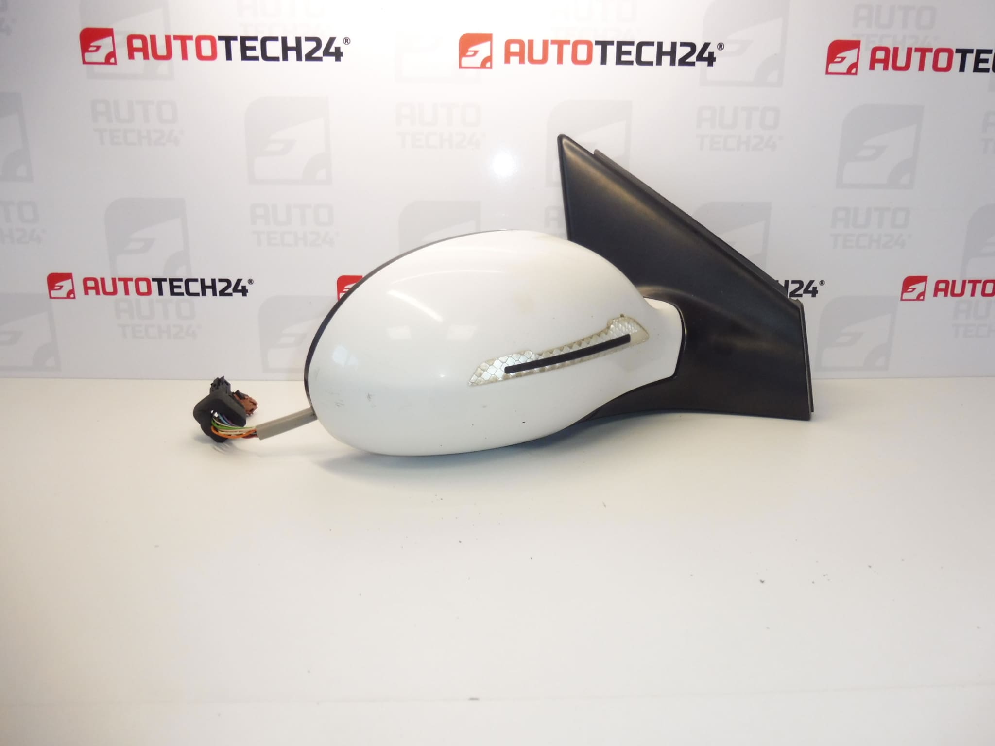 Pravé zpětné zrcátko Citroën C5 elektricky sklopné EWPB 96532993XT 8149WH