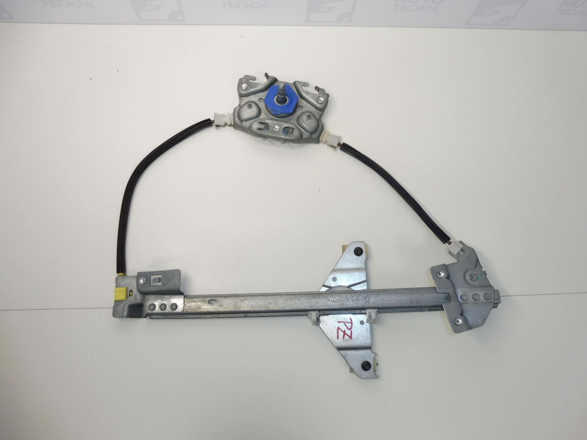 Stahování pravého zadního okna Peugeot 307 9224A5