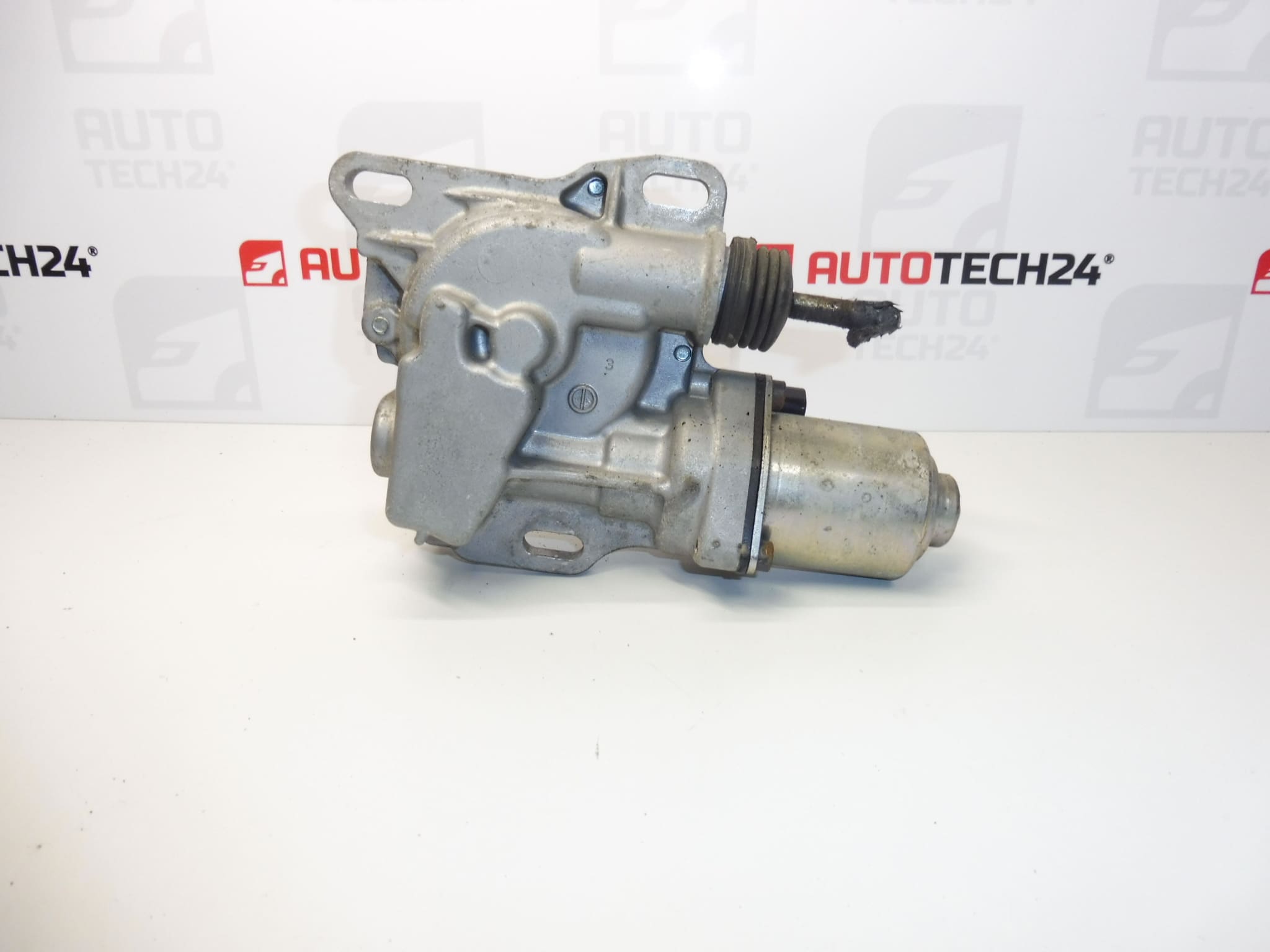 Akční člen spojky Citroën Peugeot 218245 1612909880