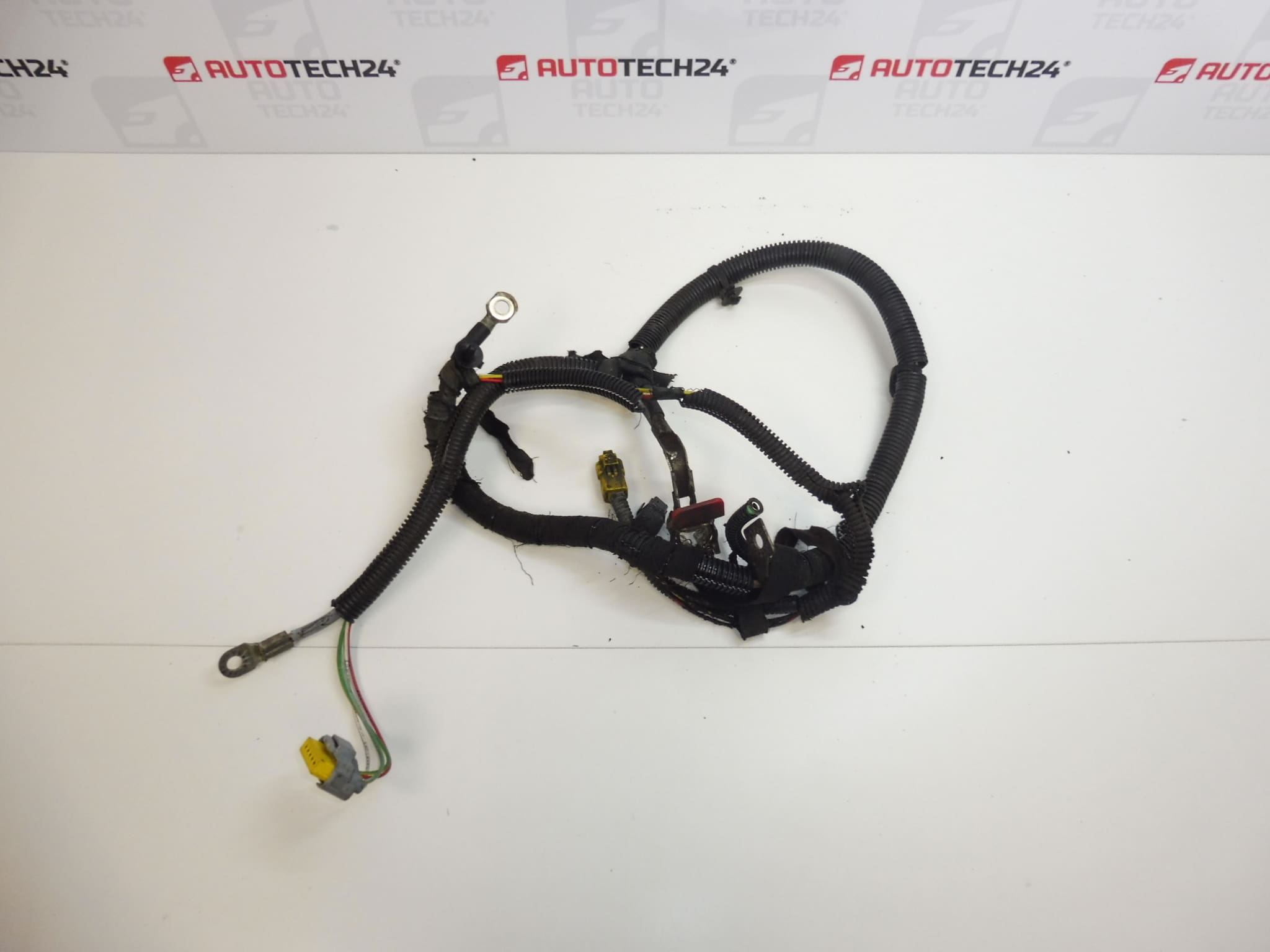 Kladný kabel AKU Citroën Peugeot 2.0 16V 9655329880 9661639980 5642GF