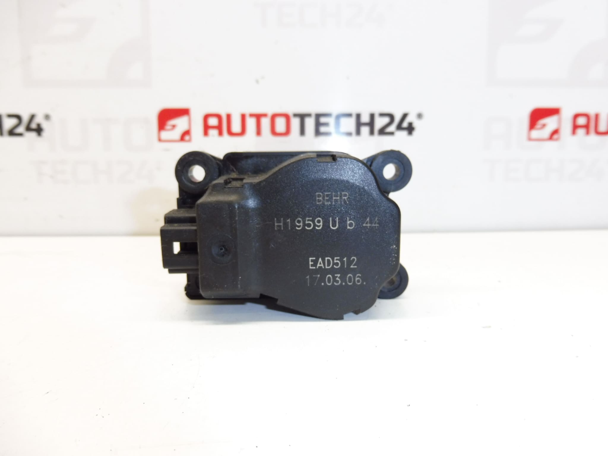 Servo topení BEHR H1959UB44 pro Citroën a Peugeot EAD512 6447RZ